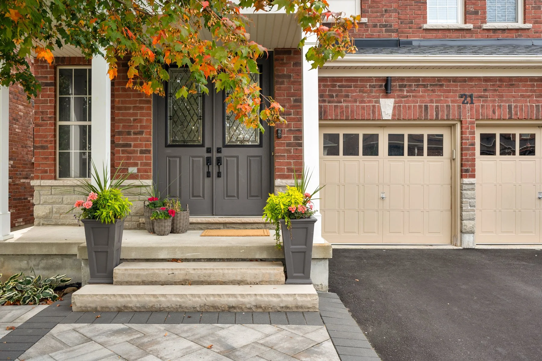 21 Boyces Creek Crt. Caledon East-5.jpg