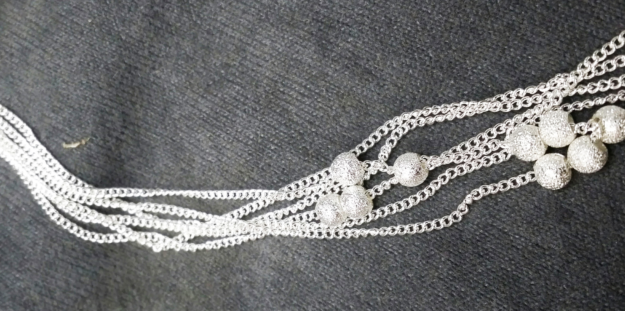 oth-30-001-stardust-neck-det.jpg