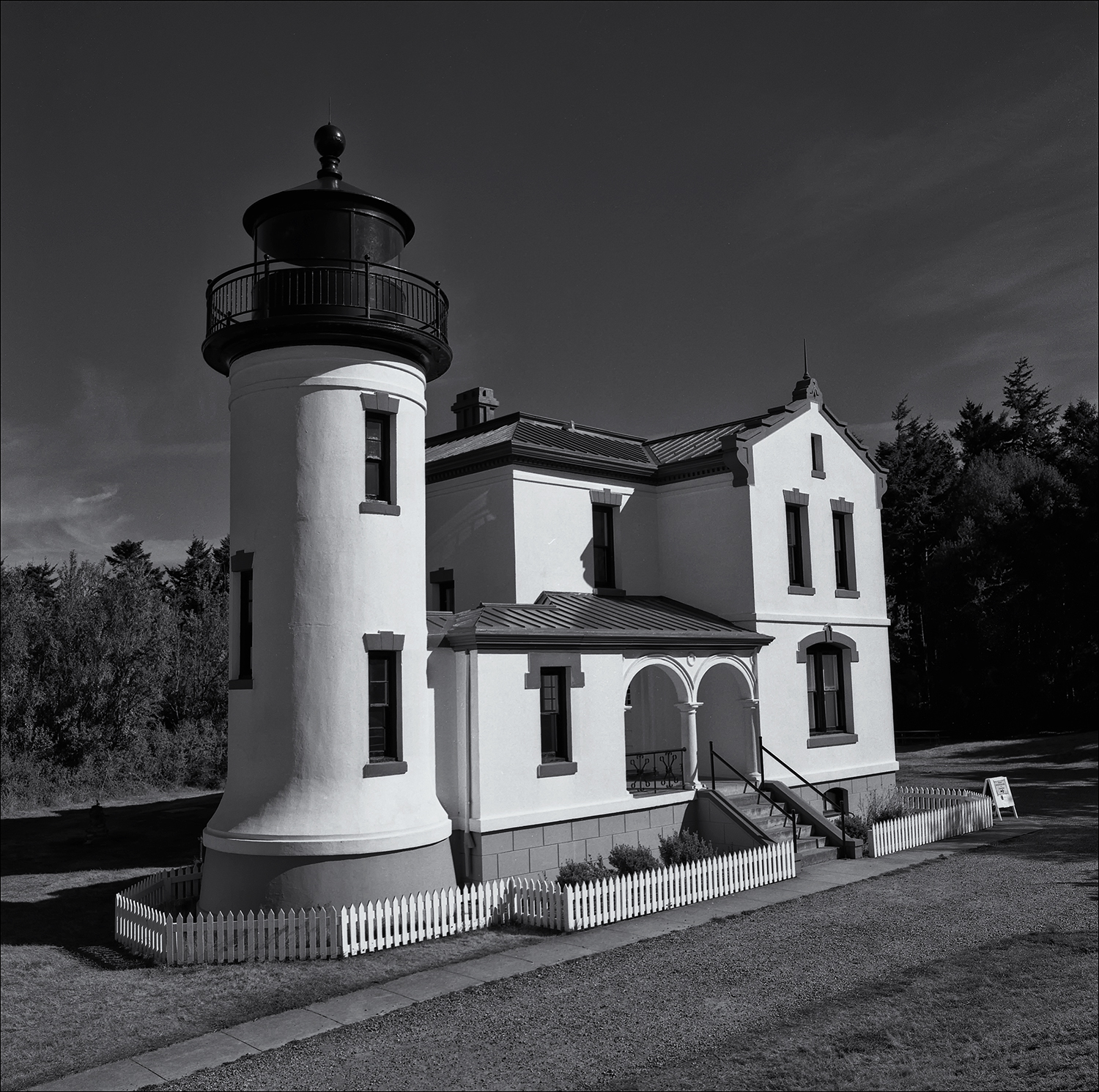 Ft. Casey Lighthouse.jpg