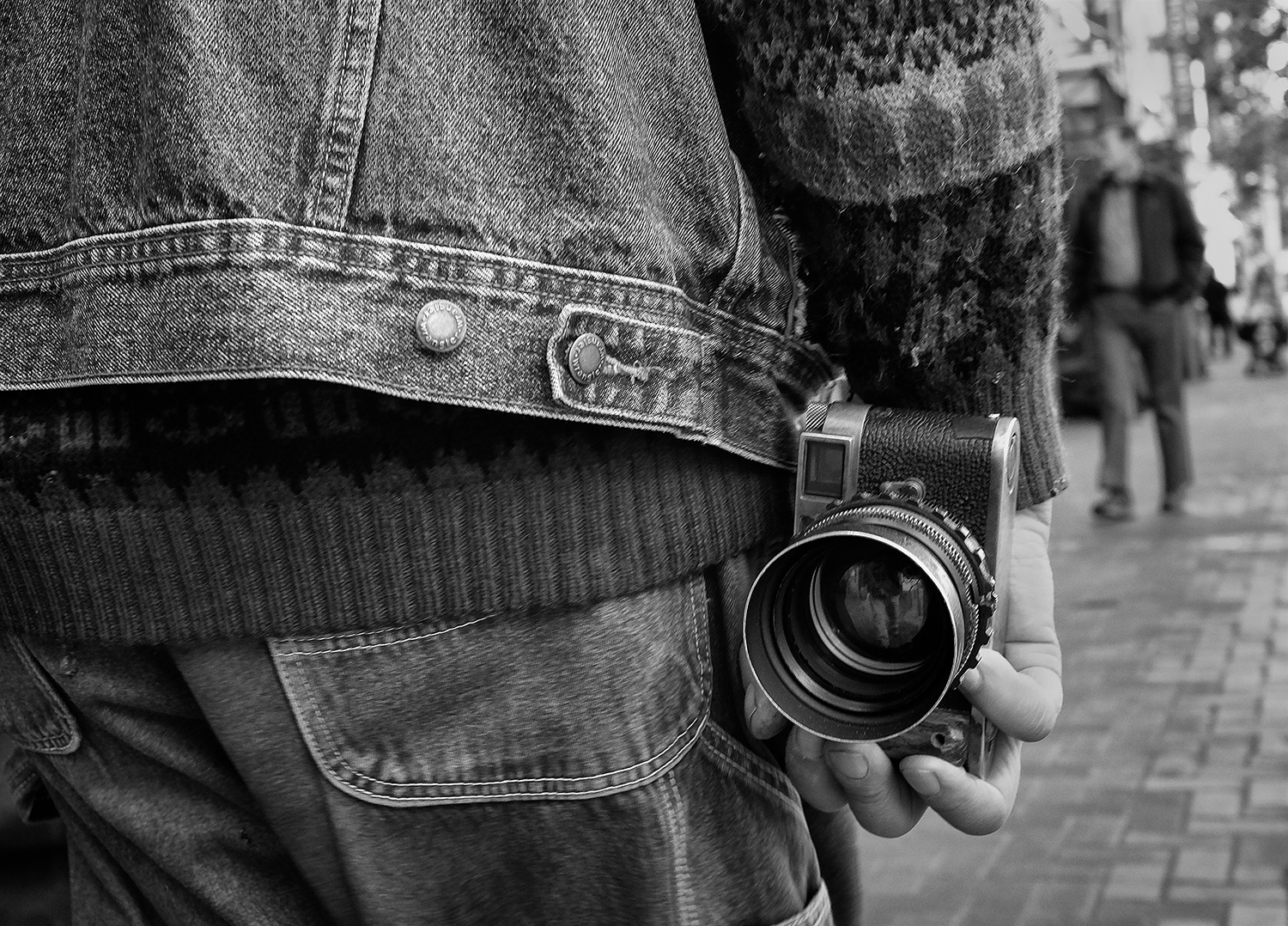 Vladamier with Leica.jpg