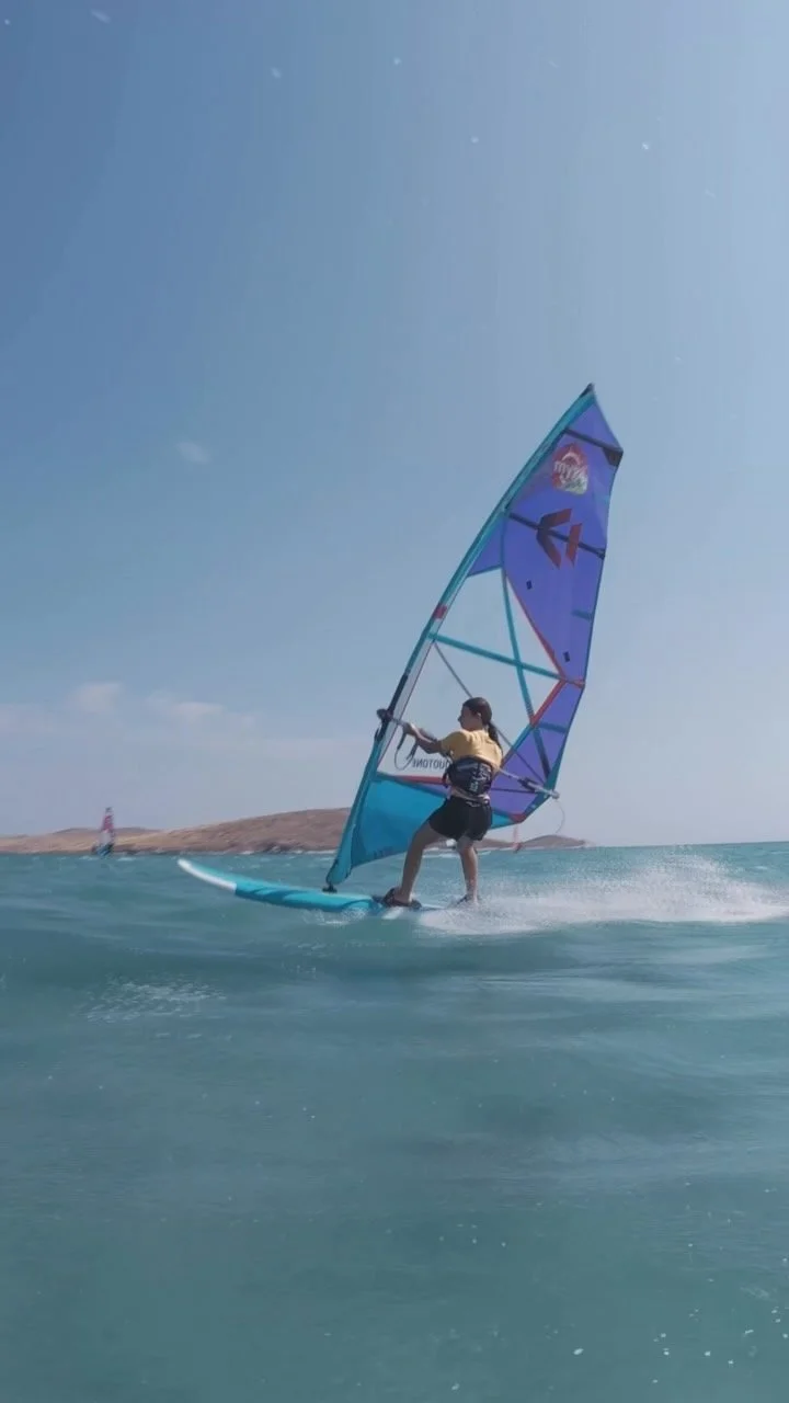 Windsurf öğrenmenin en güzel yanı, her derste biraz daha ileri gitmek