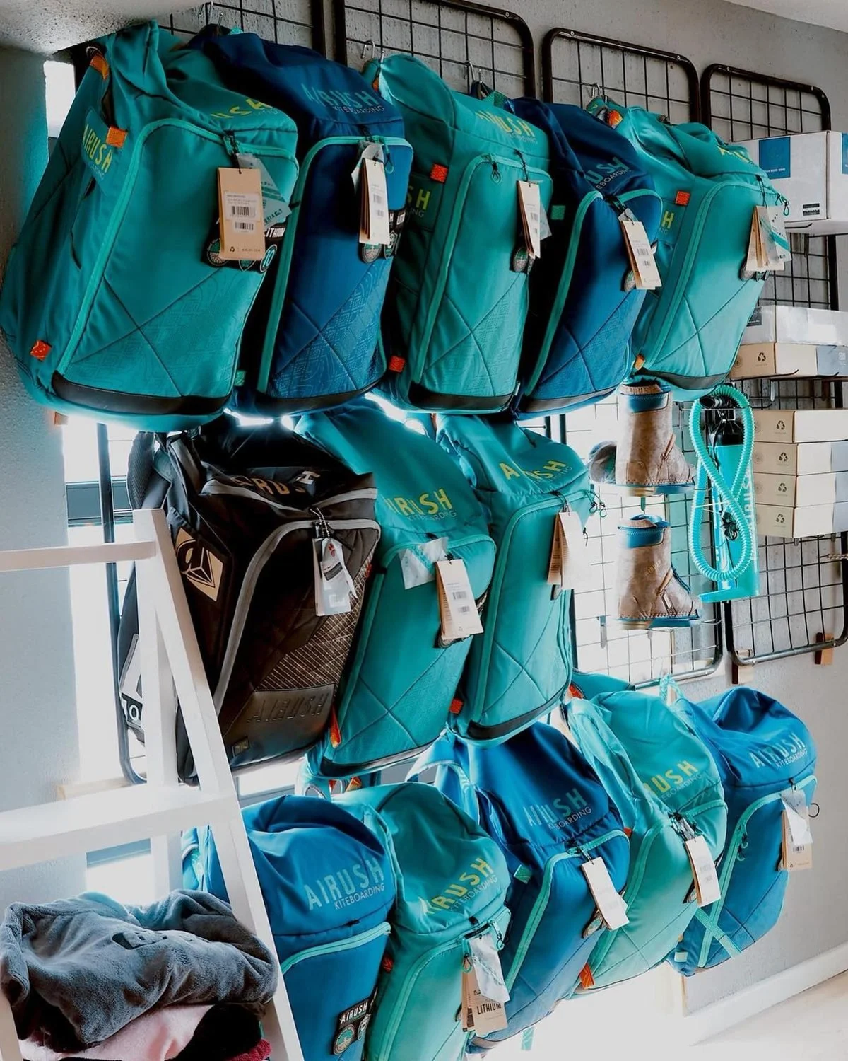 2019 model Airush kite ve board ekipmanlarımızla yaza hazırız