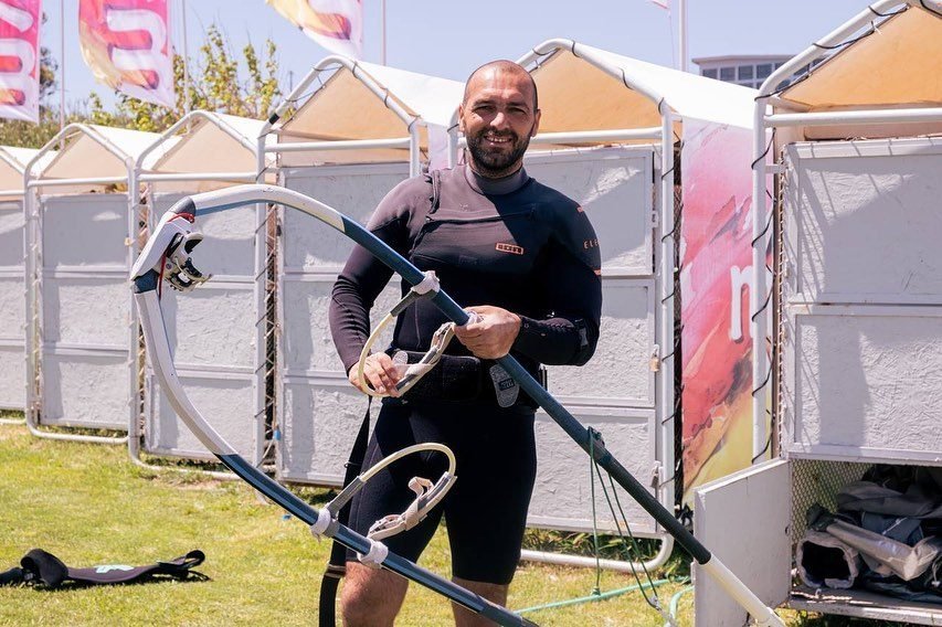 Mayıs rüzgarını yakalayanlarMyga Surf City'de güneşimiz ve rüzgarımız bol,…