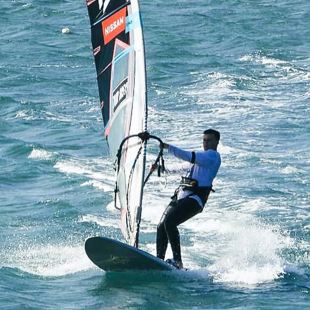 Alaçatı'da yılın son windsurf yarış heyecanı devam ediyor