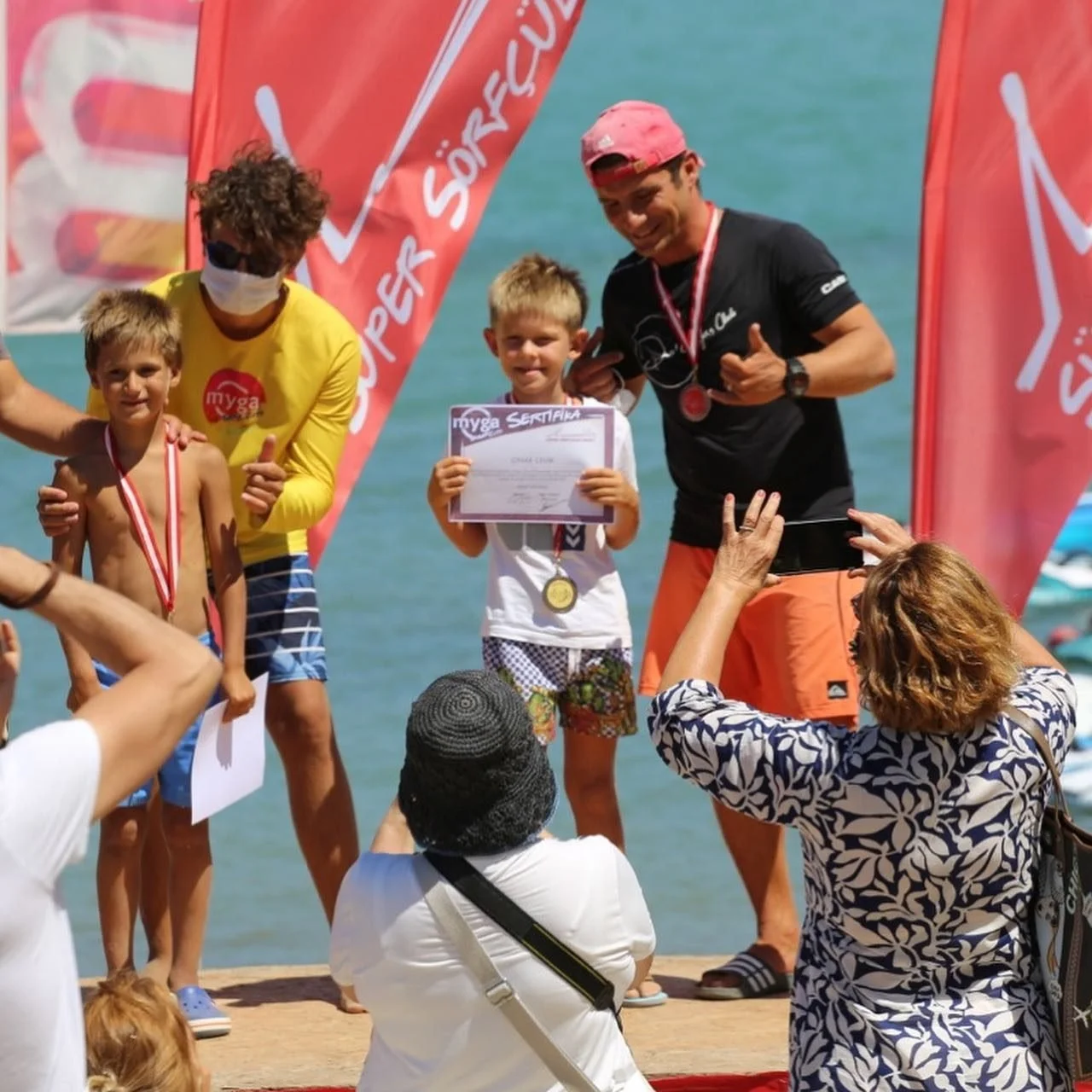 2010 sezonunda ilkini düzenlediğimiz süpersurfçüler kampımızın 11