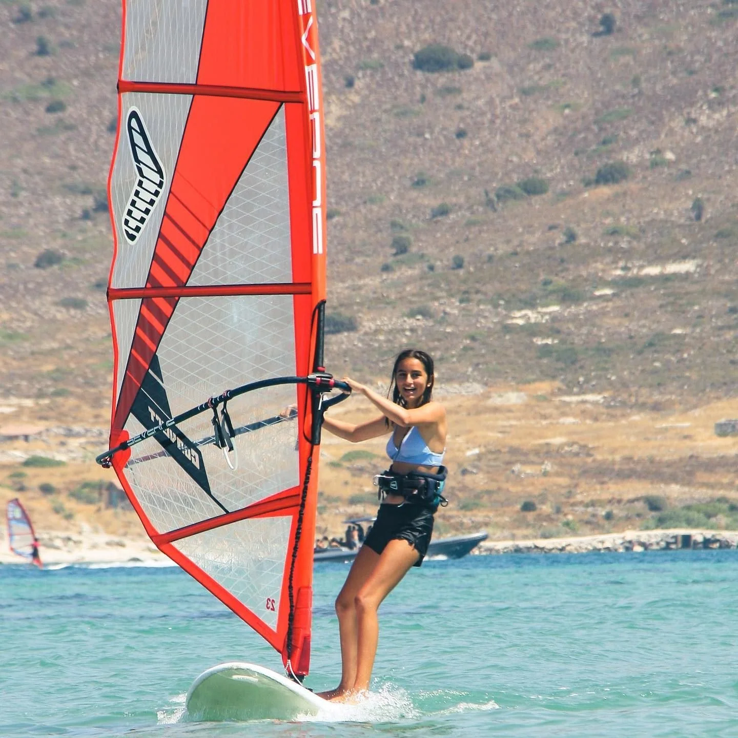 Myga Surf City’nin en neşeli sörfçüleri, Süper Sörfçüler okulumuzu özlüyoruz