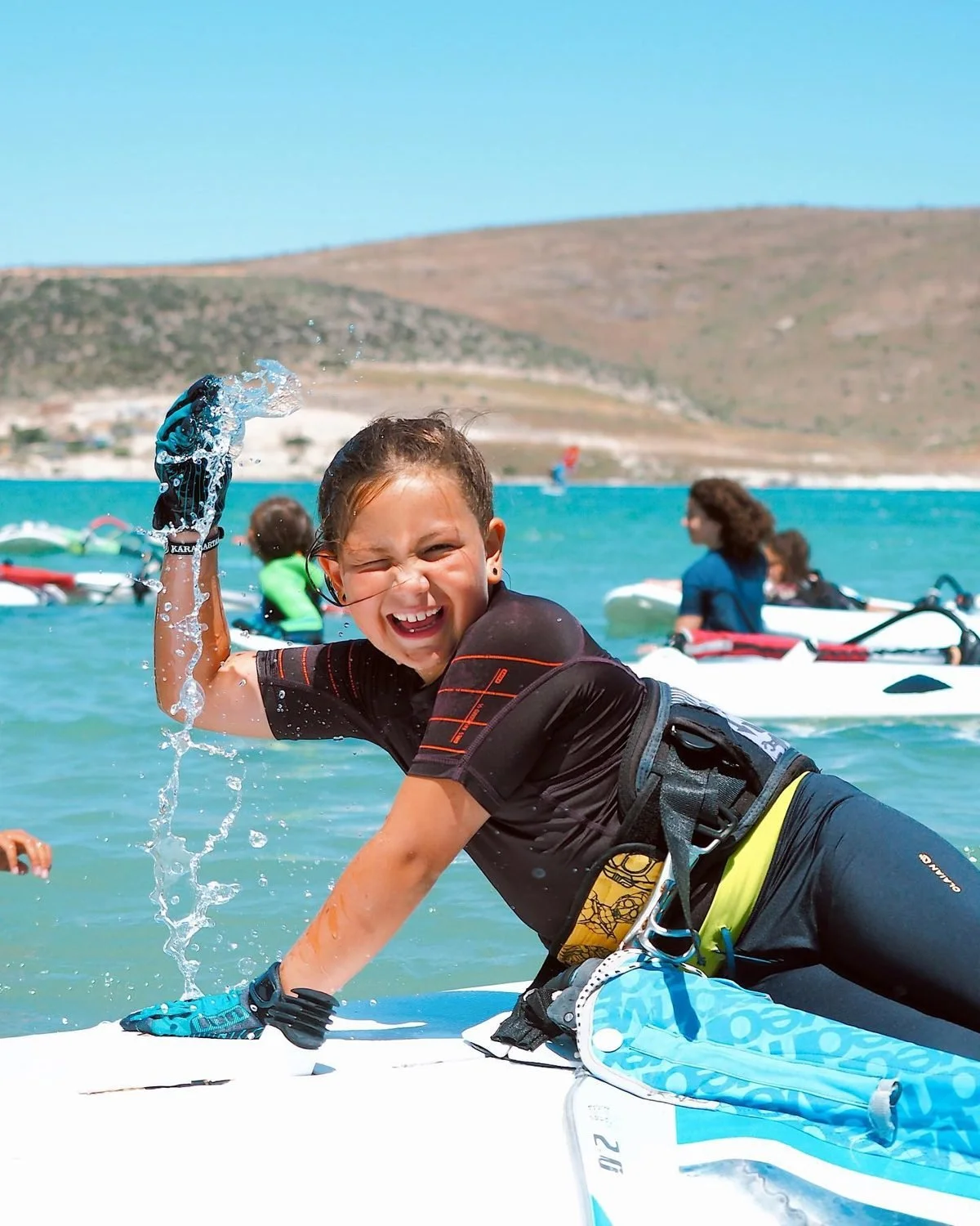 Hafta sonu enerjisi •Supersurfers go on summer activities full of sports
