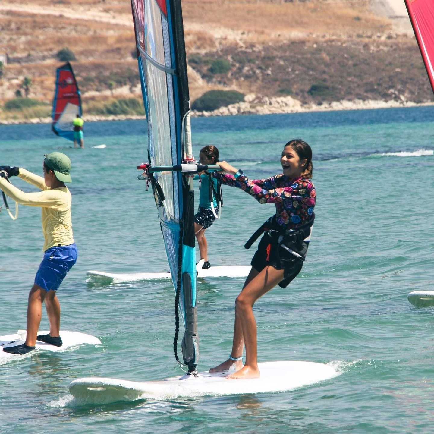 Myga Surf City’nin en neşeli sörfçüleri, Süper Sörfçüler okulumuzu özlüyoruz