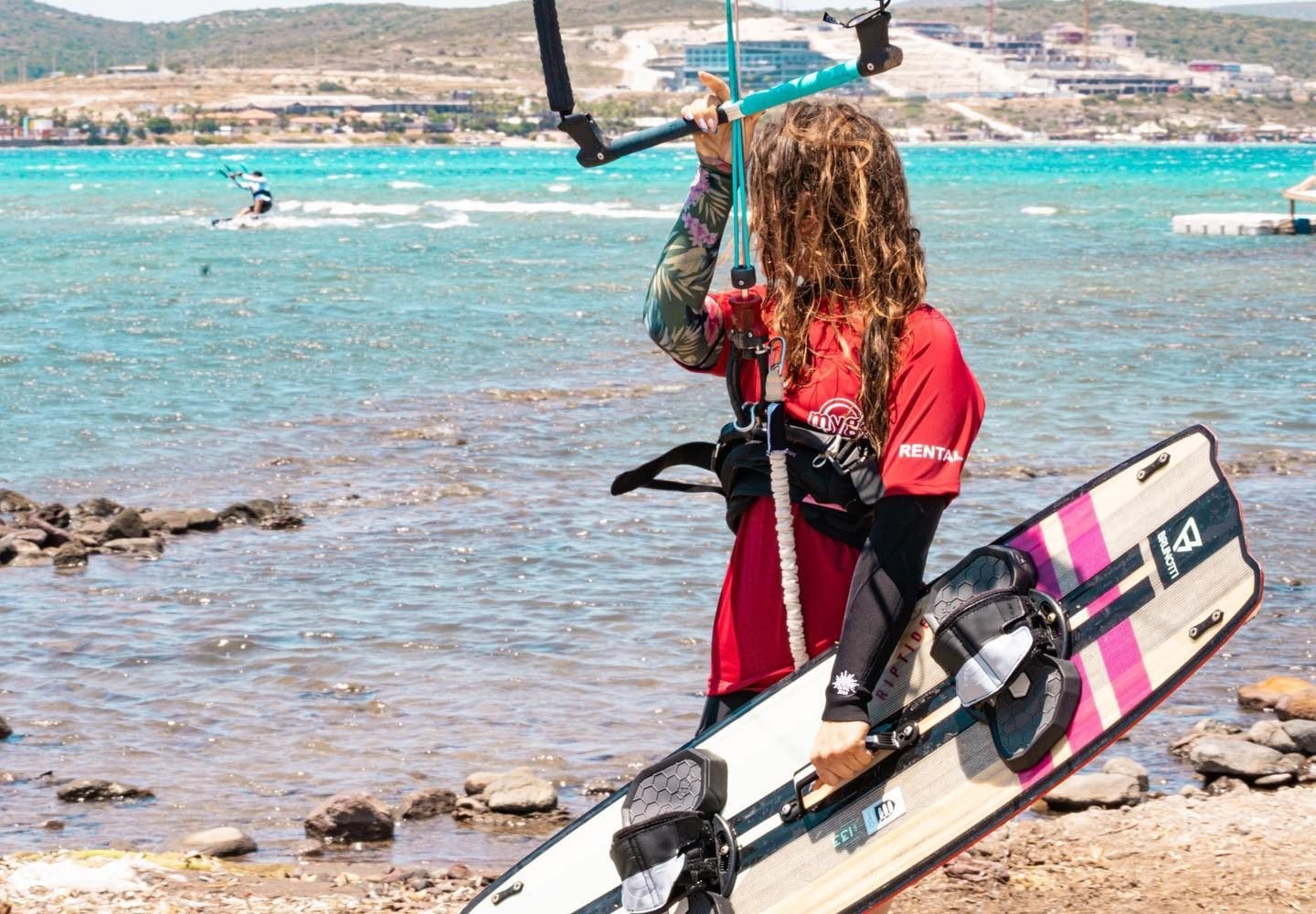 Let's kitesurf with usKitesurfers just wanna have fun
