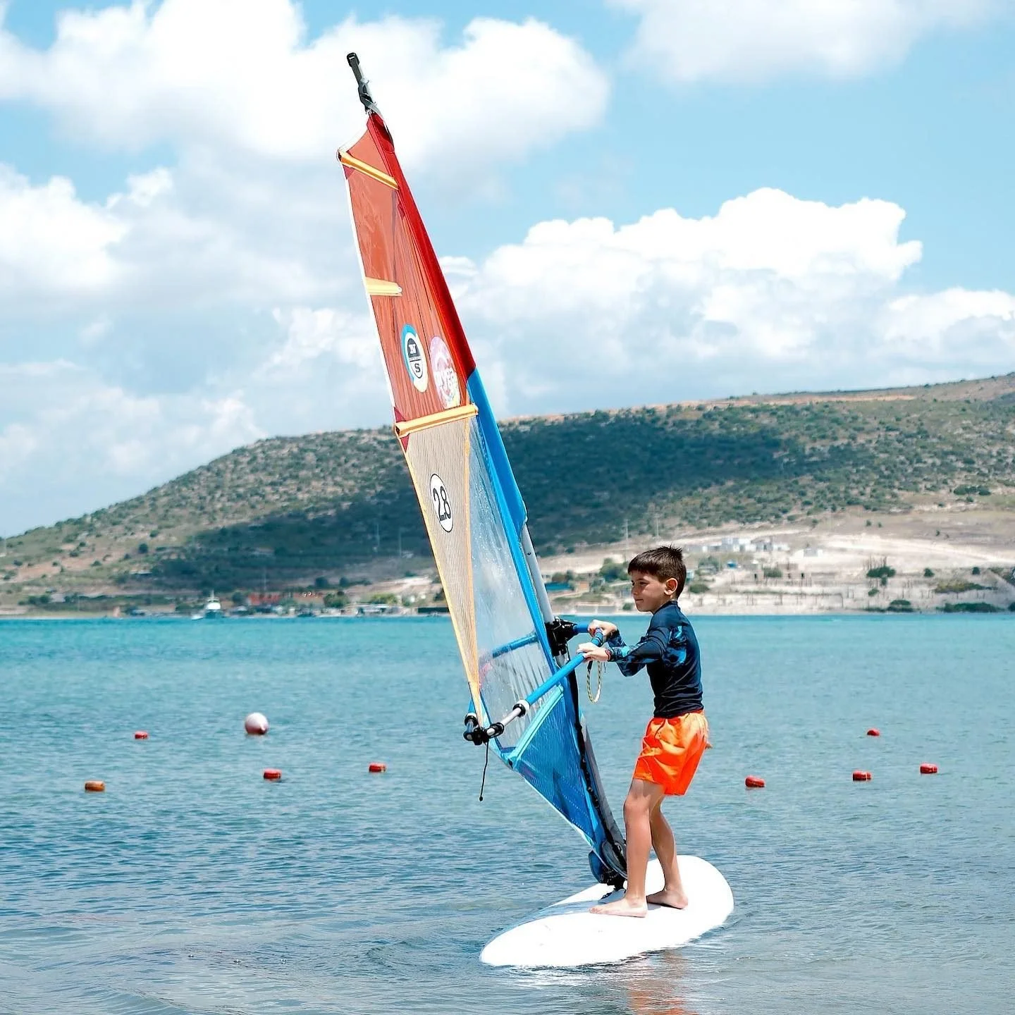 Süper Sörfçüler sporla dolu yaz aktivitelerine hızla devam ediyor