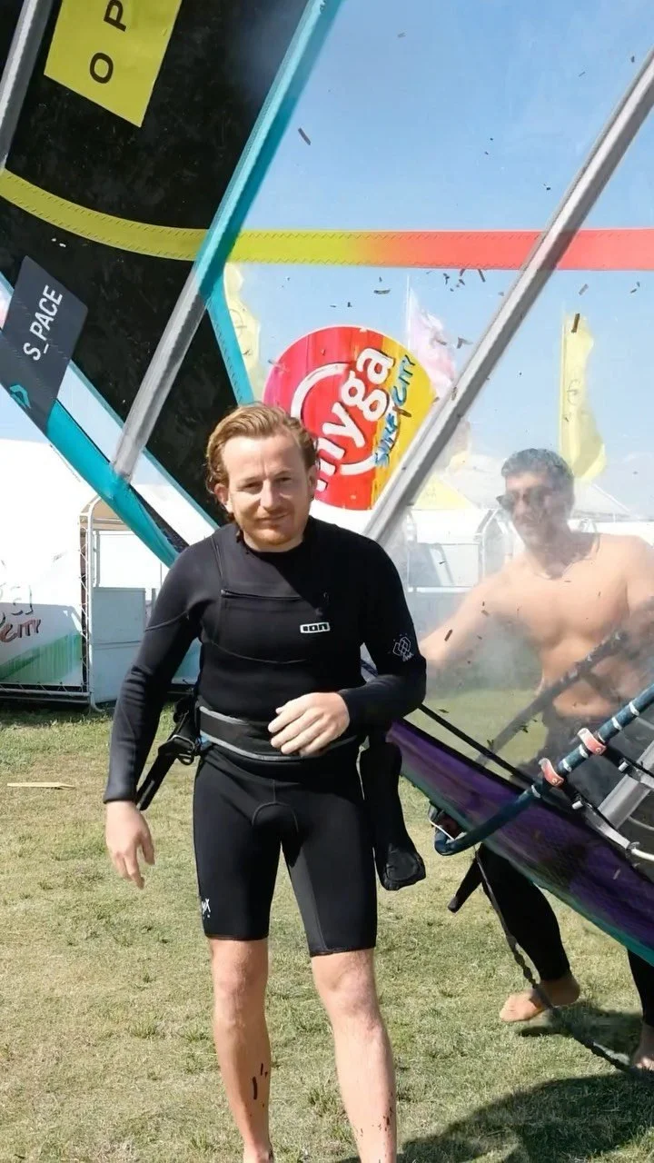 Myga Surf City'de içindeki maceracı ruhu uyandırıp, rüzgar ve dalgalara…