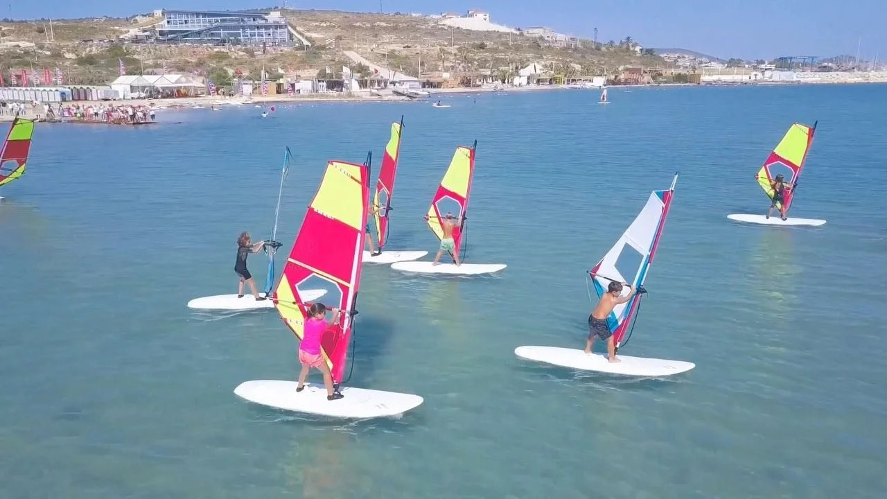 Yaz gelsinSüper Sörfçüler Myga Surf City’de buluşsun