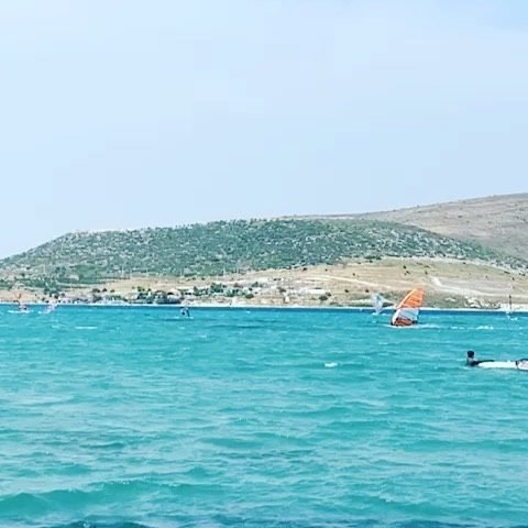 Bol rüzgar, bol adrenalin Alaçatı rüzgarında sörf yapmanın keyfi Myga Surf…