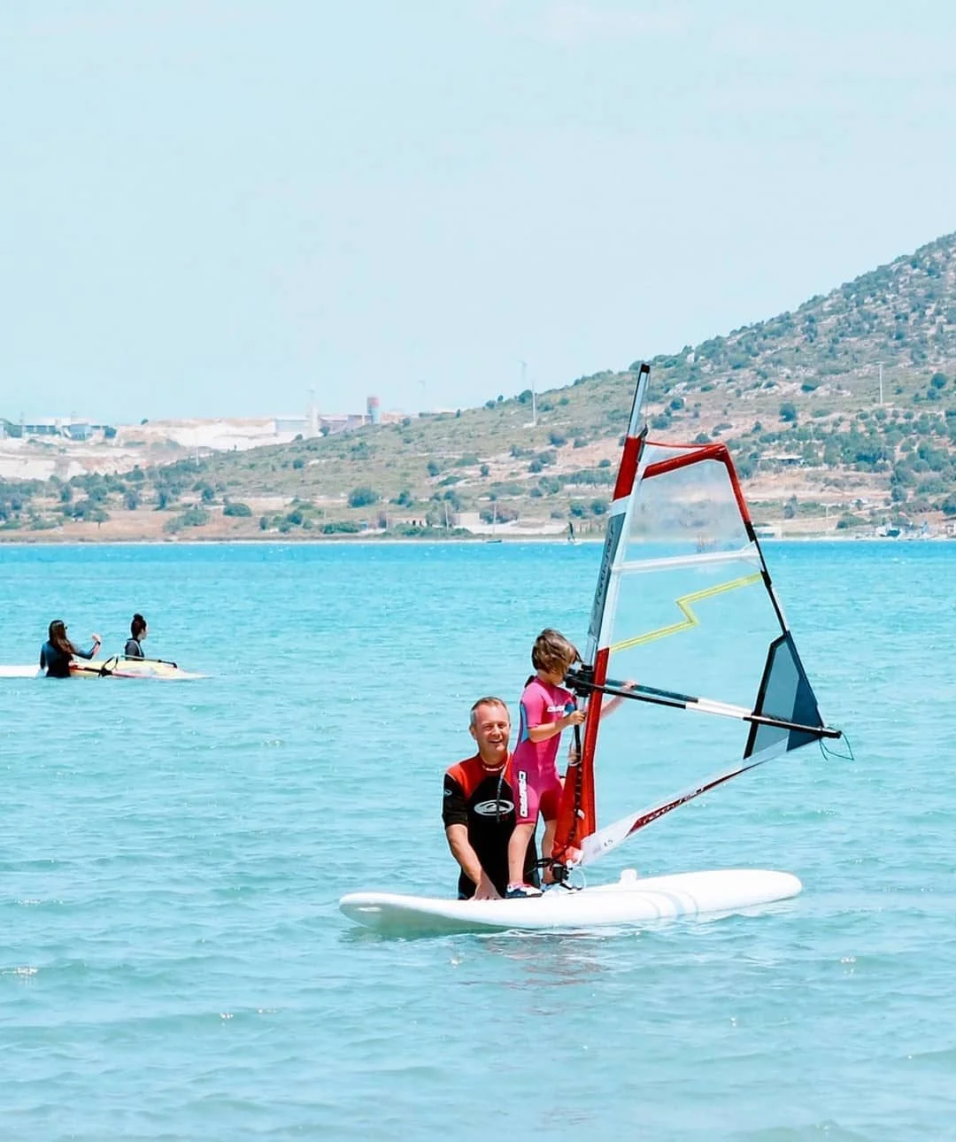 Bu yaz çocuğunu ilk defa board’un üzerinde gören tüm babaların heyecanını…