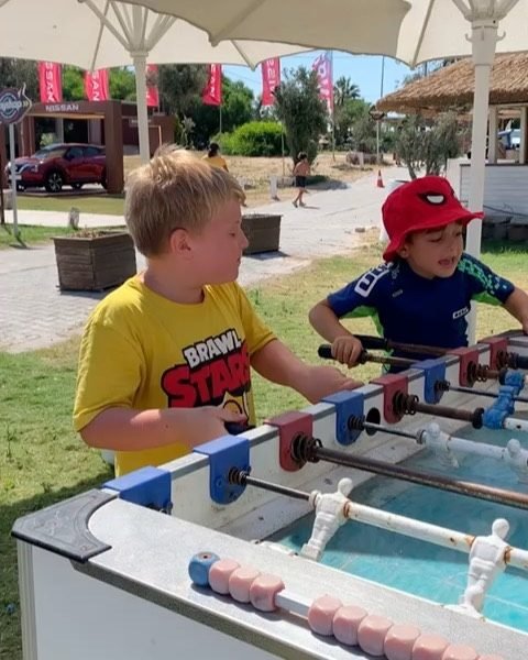 Myga Surf City'de çocuk olmak