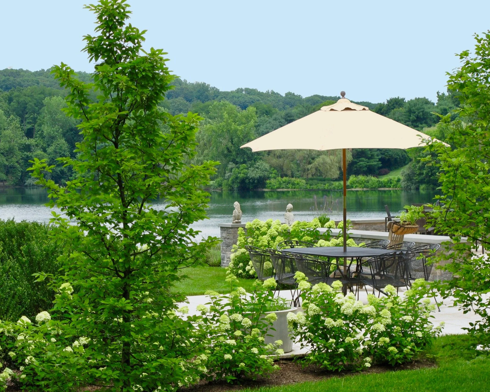 11+Lakeside+Retreat.jpg