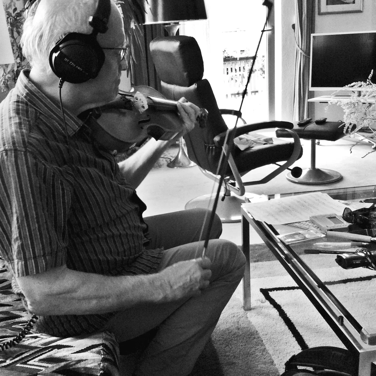 STU_Bavaria_String Session at Oma's_03.jpg