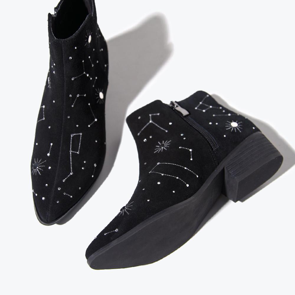 Gazer Shoe - Black.jpg