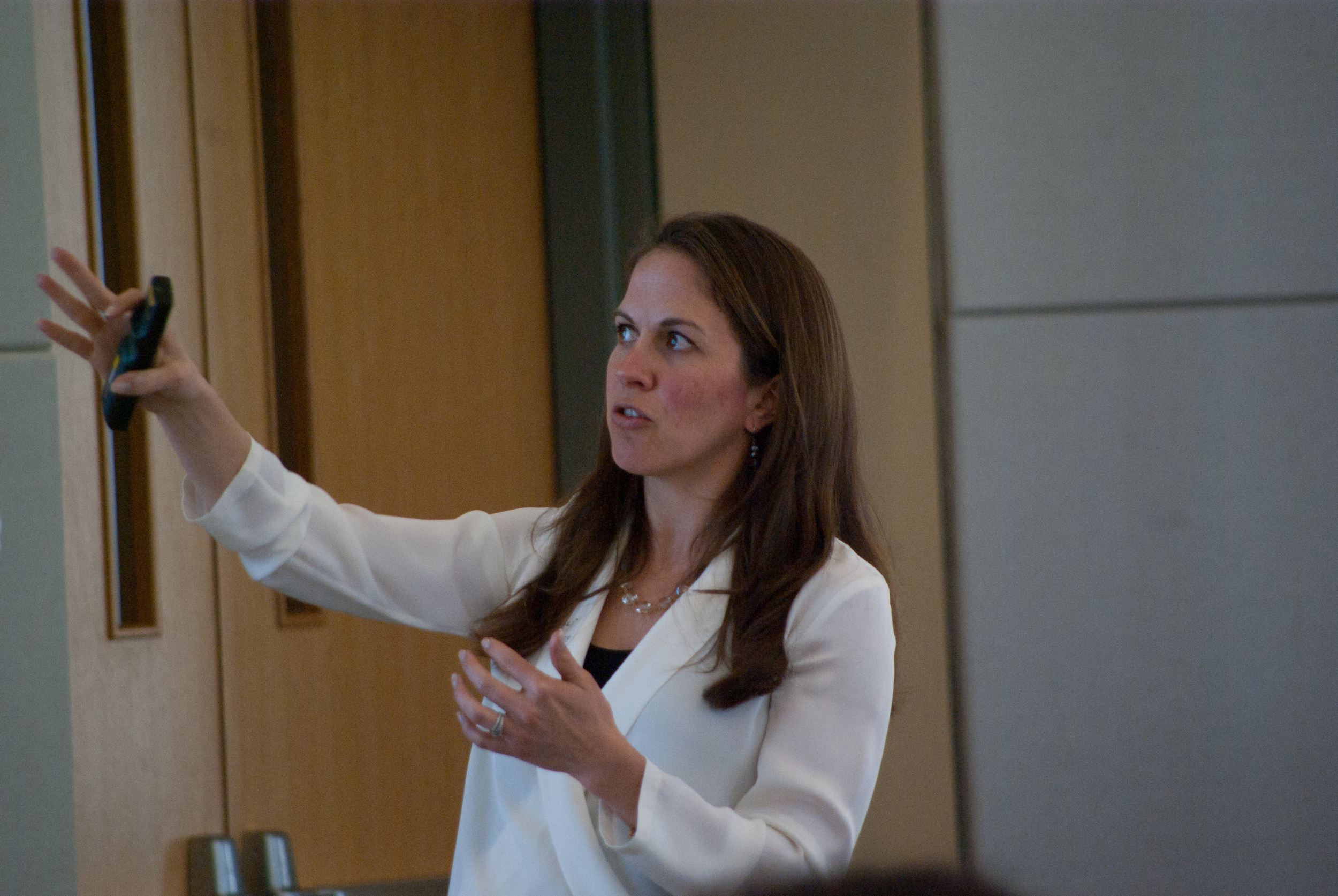 KEYNOTE SPEAKER: CASSIE MOGILNER, THE WHARTON SCHOOL (MARKETING)