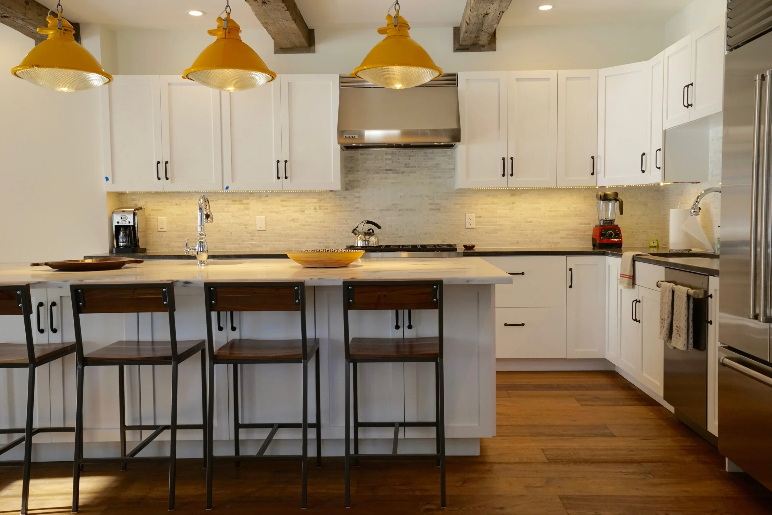 Mundheim Kitchen Yellow Lights.jpg