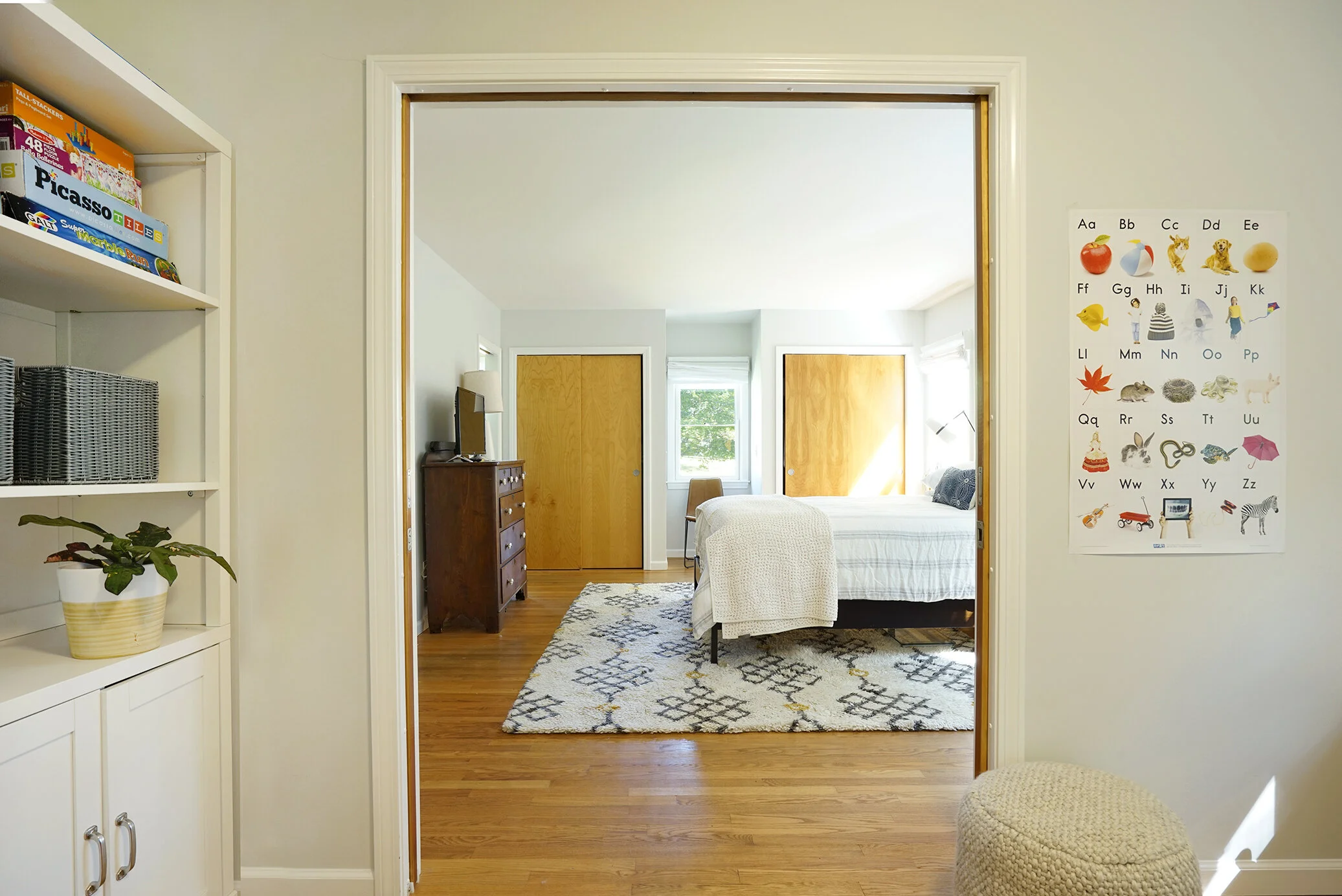 14 -master bed 3.jpg