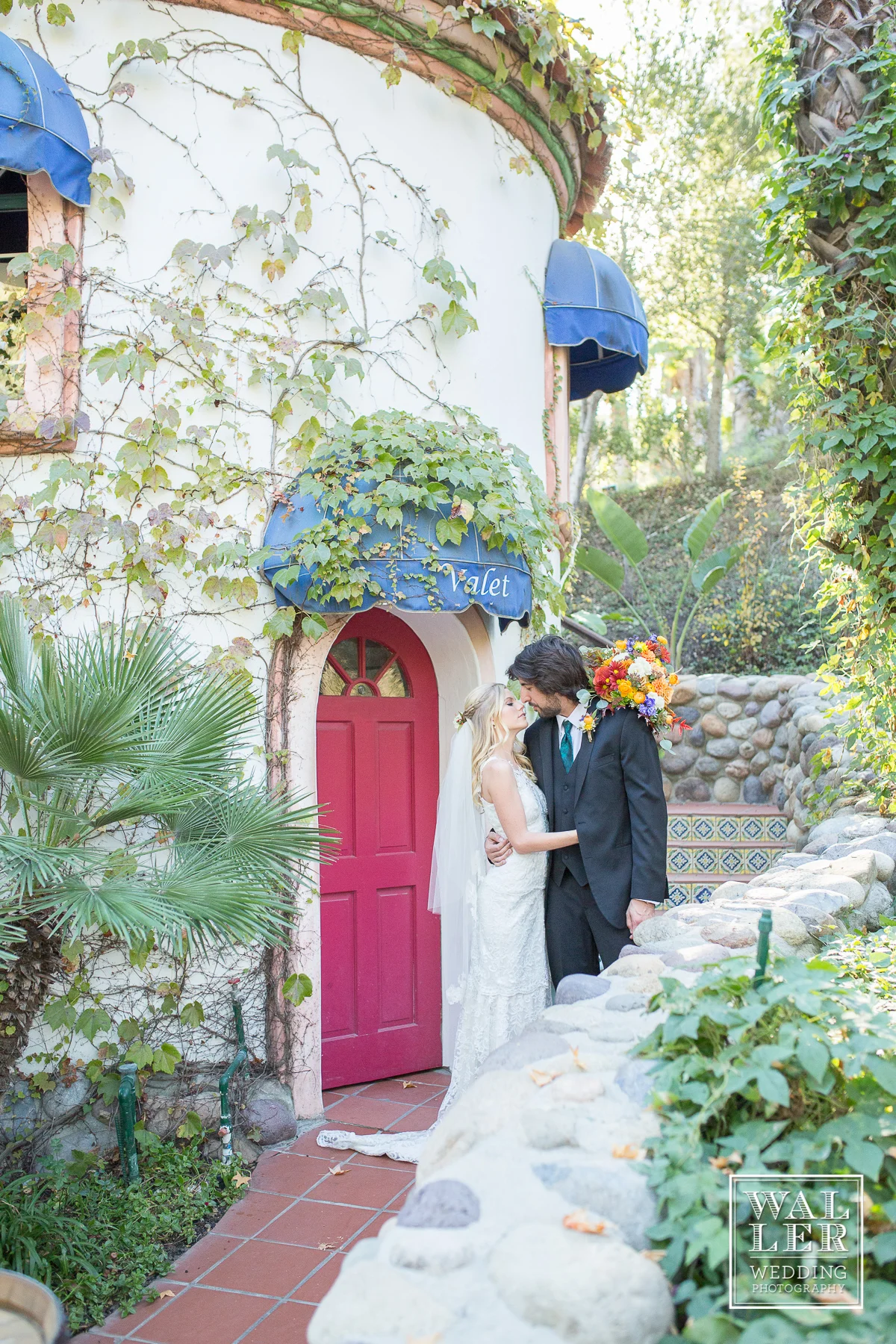 Lizzie &amp; Bobby • Teasers