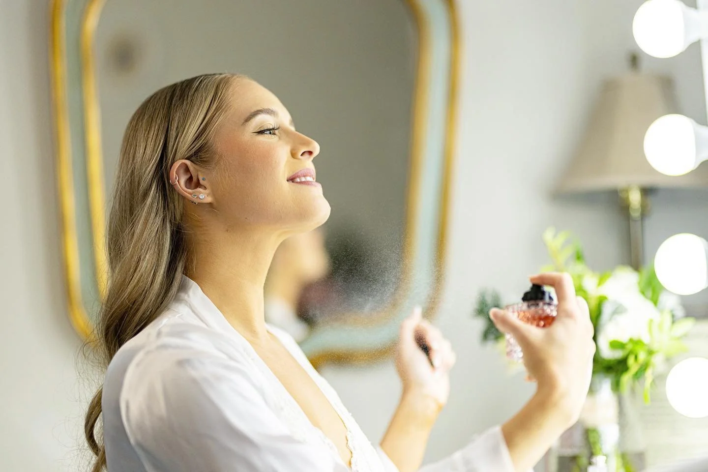 Getting back from vacation and an amazing Chicago wedding - hitting the ground running into the Fall crazy time - so many amazing photos and videos to share. Our poor Instagram is so neglected 😂 but our clients are not! 😁 

Here&rsquo;s Emily getti