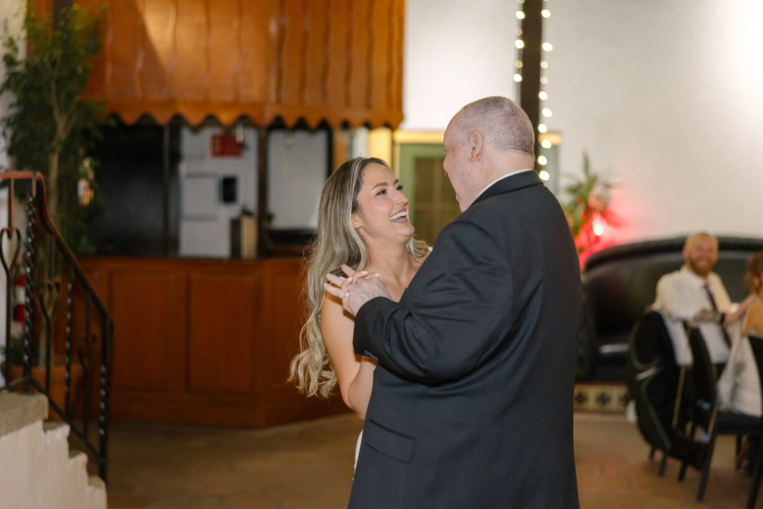 Samantha and Andrew Teasers-81.jpg