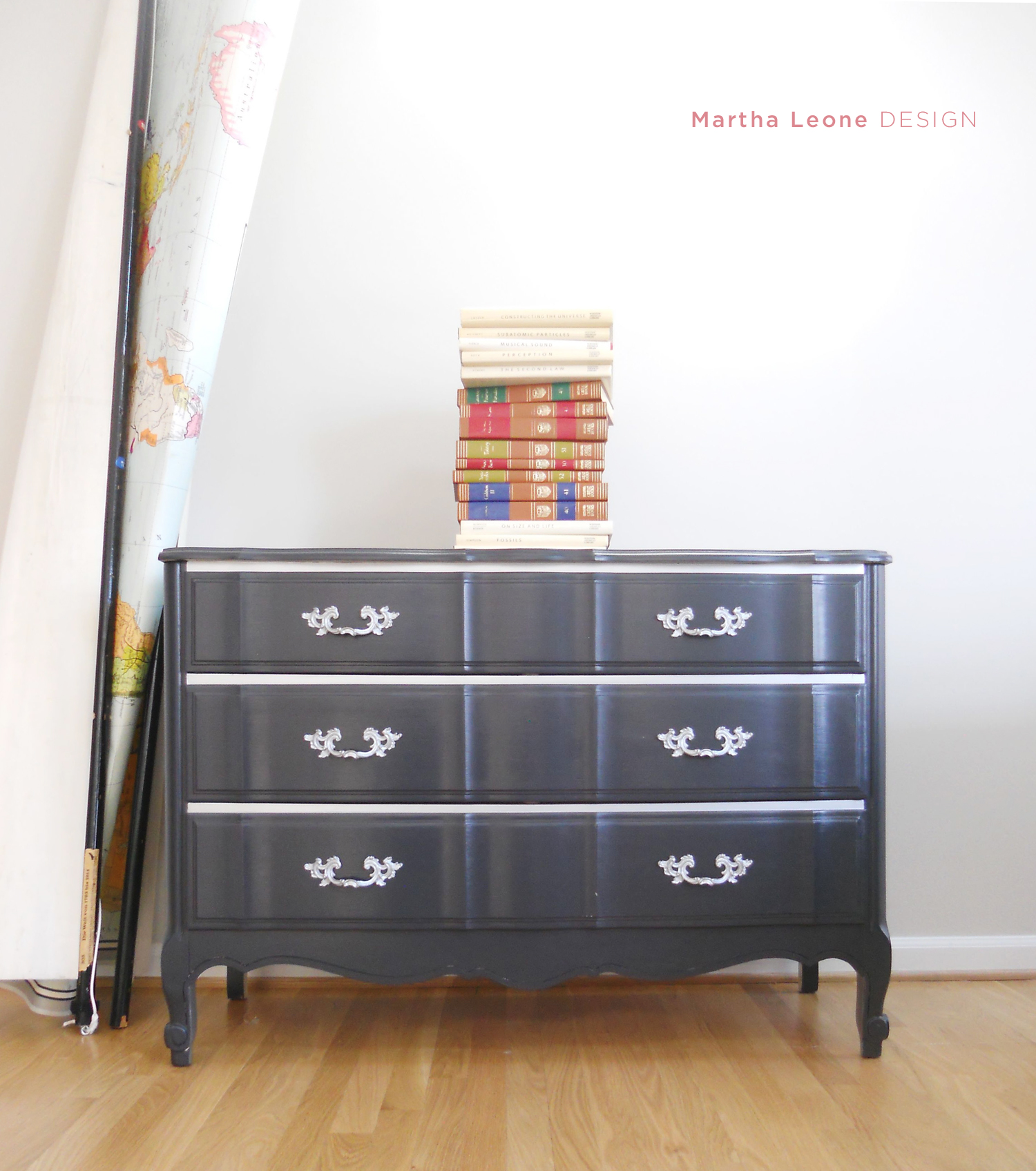 black-glossy6-marthaleonedesign.jpg