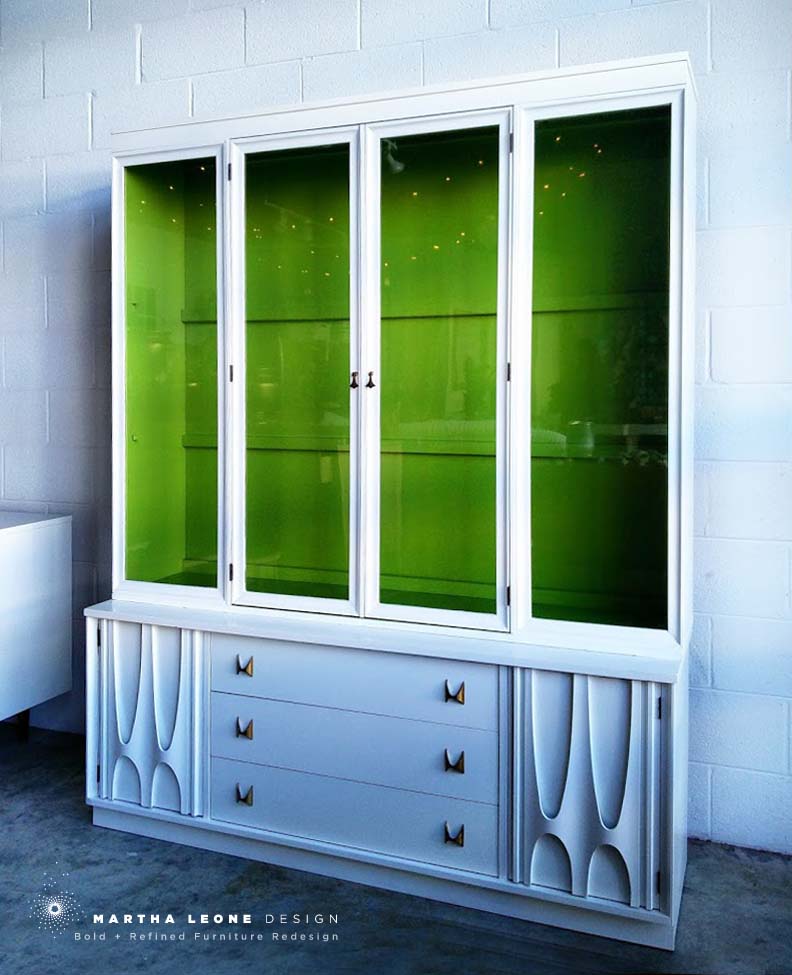 BM Simply White BM Douglas Fir