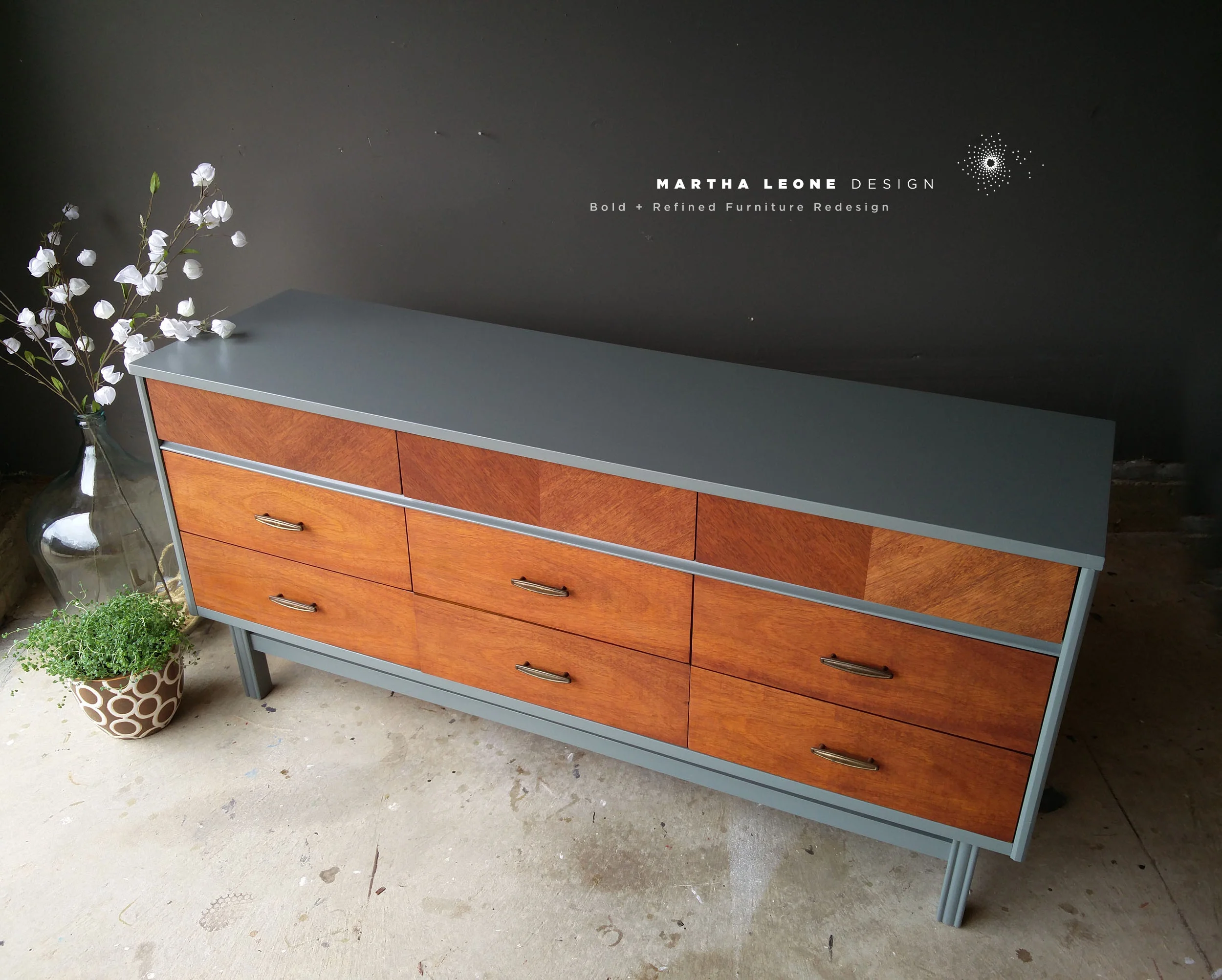 MILLSTONE GRAY: DARK GRAY WITH PRONOUNCED GREEN UNDERTONES