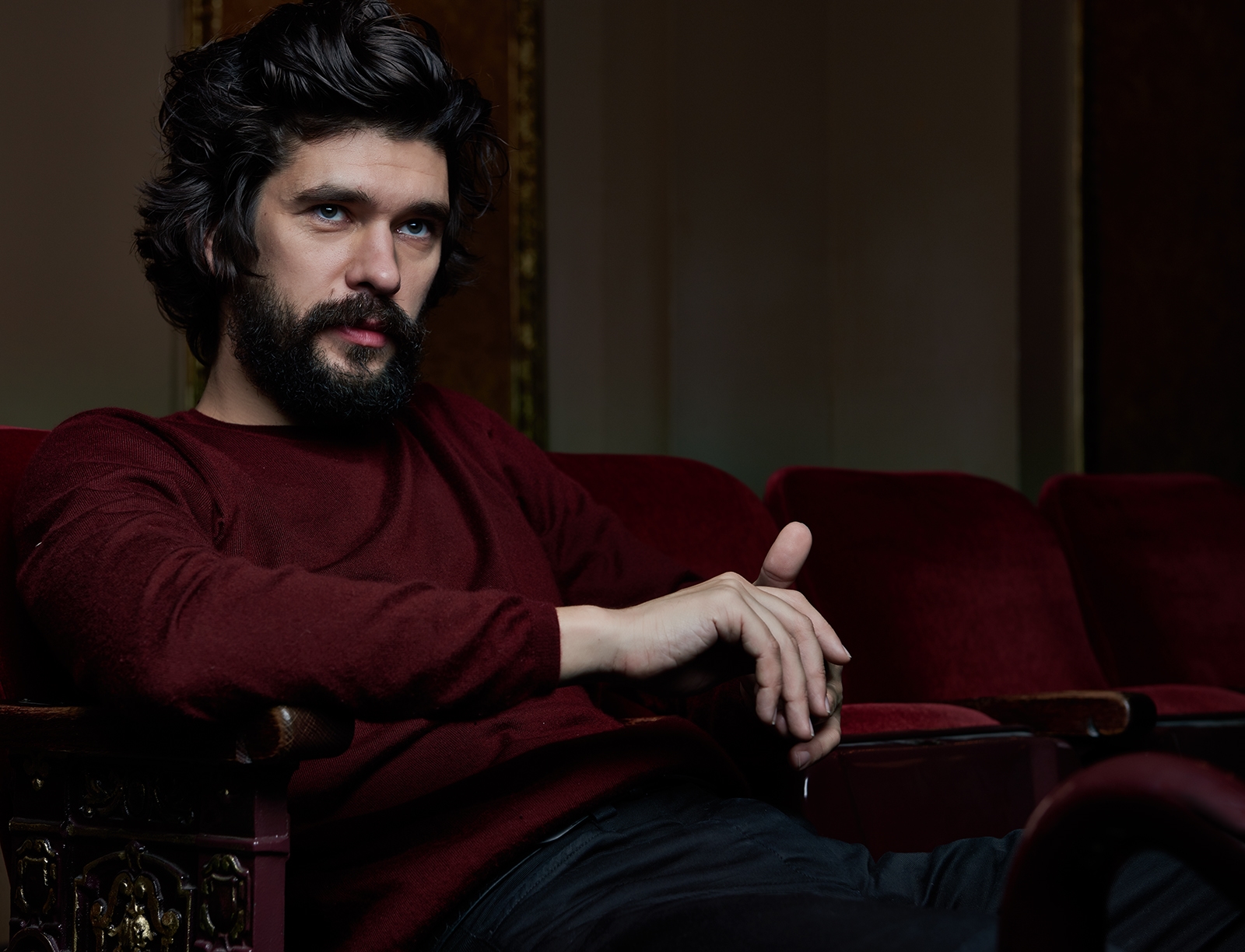 Hrz_BenWhishaw_5236.jpg