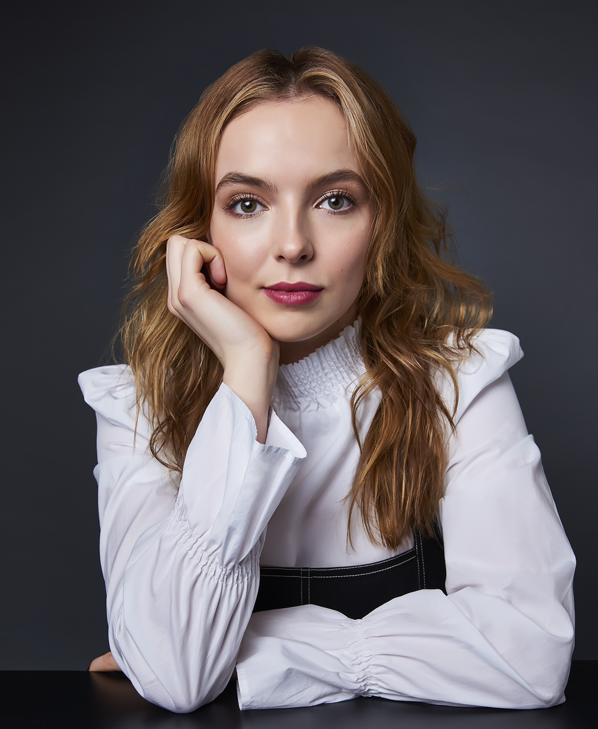 Hrz_JodieComer44319v4.jpg