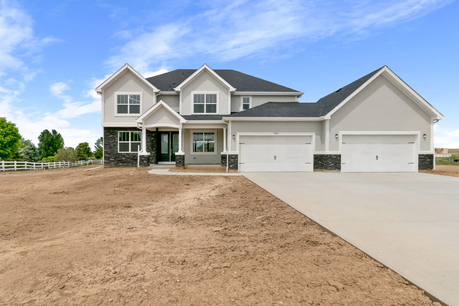 001-Front-7199-E-163rd-Ave-Large.jpg