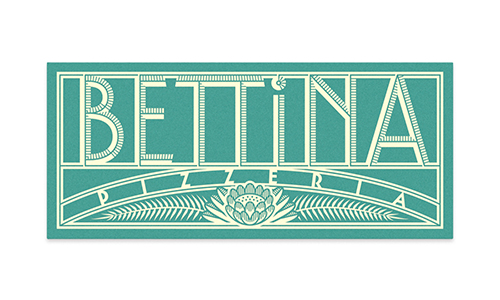 Bettina_BusinessCard_MockUp_01_Small.jpg