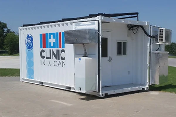 Single unit solar powered All-In-One Clinic In A Can