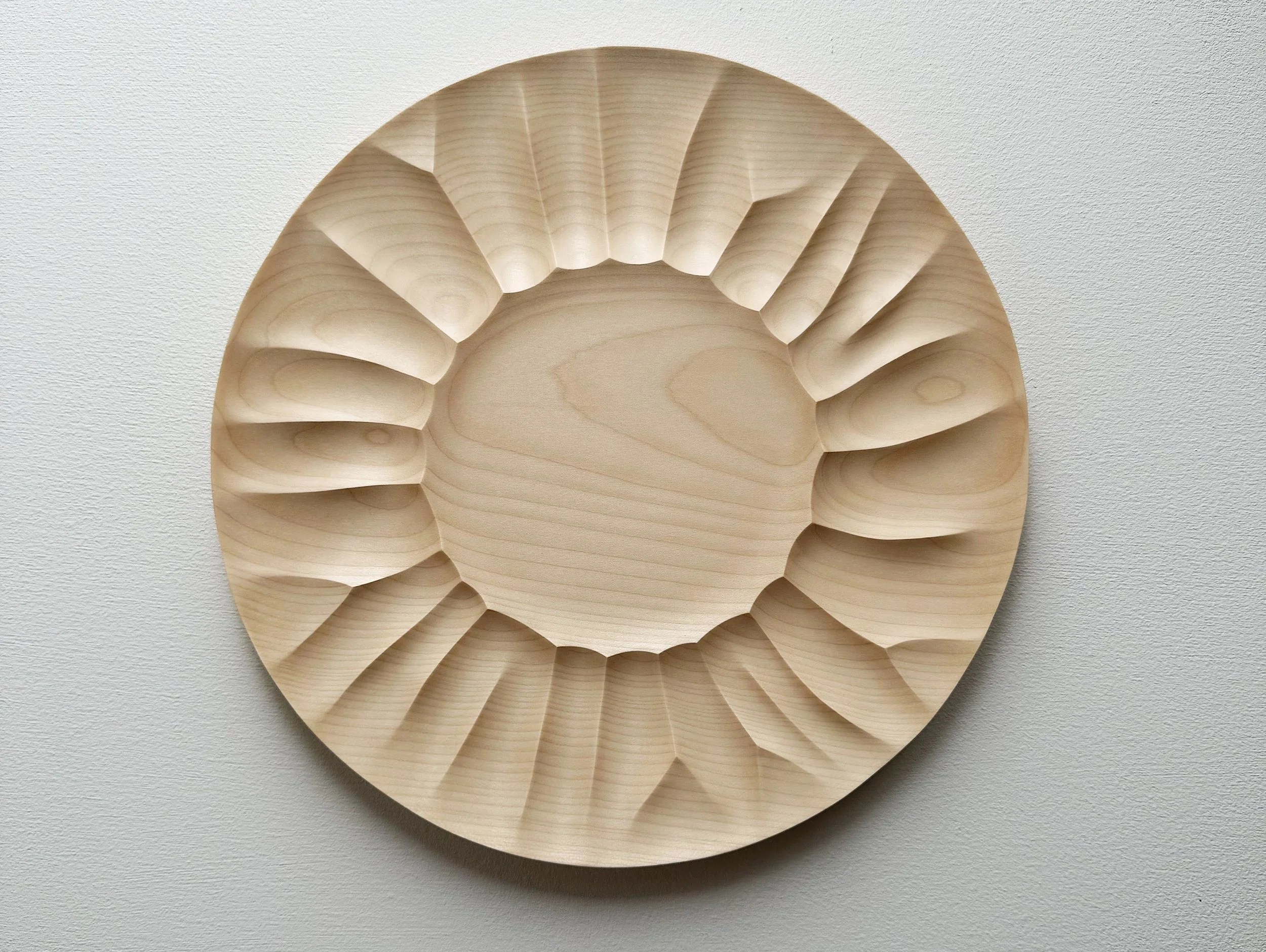 Burst_charger_plate_wooden_tableware_luke_hope-design.JPG