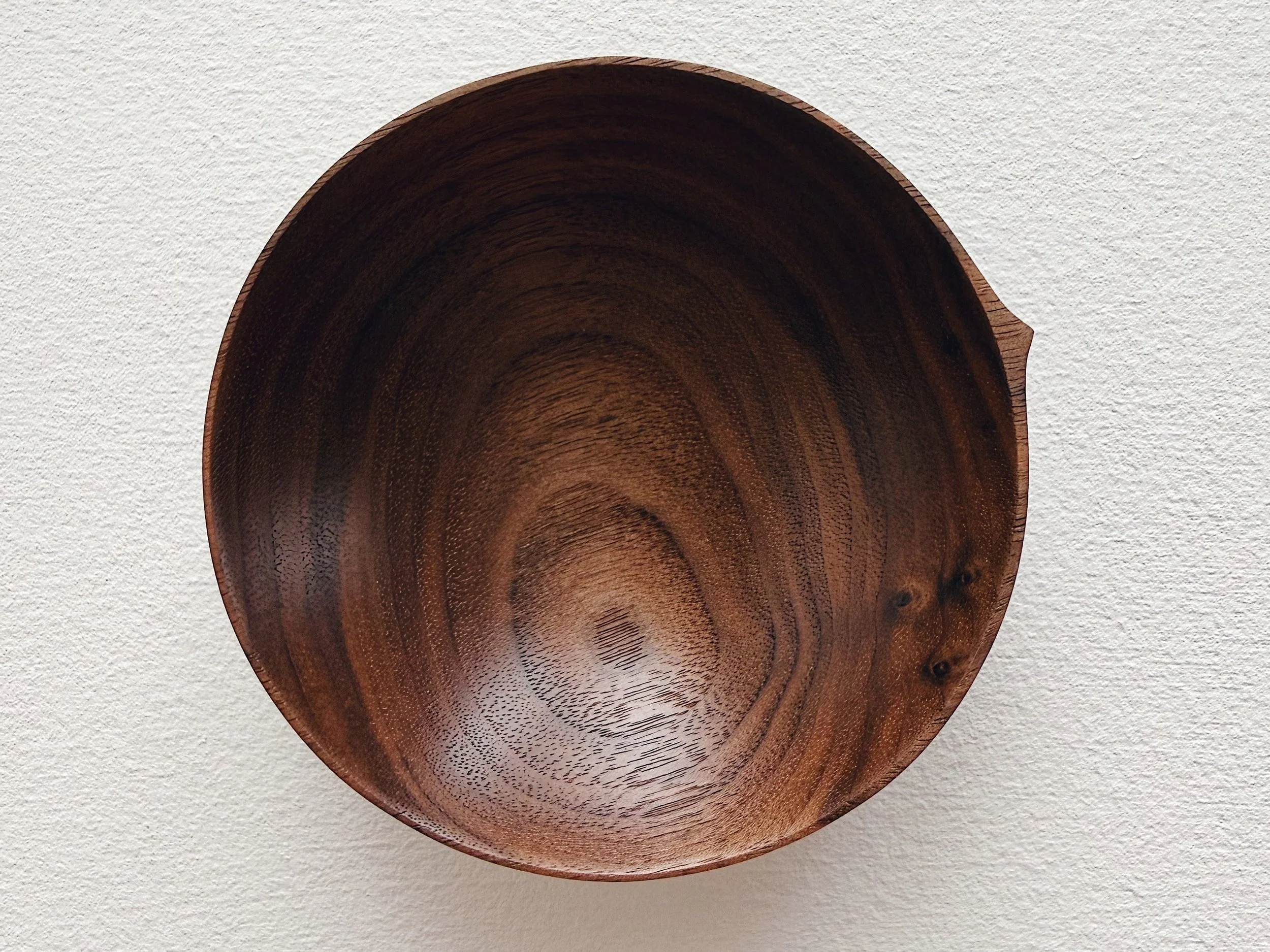 walnut_eating_bowl_wooden_tableware_luke_hope-design.JPG