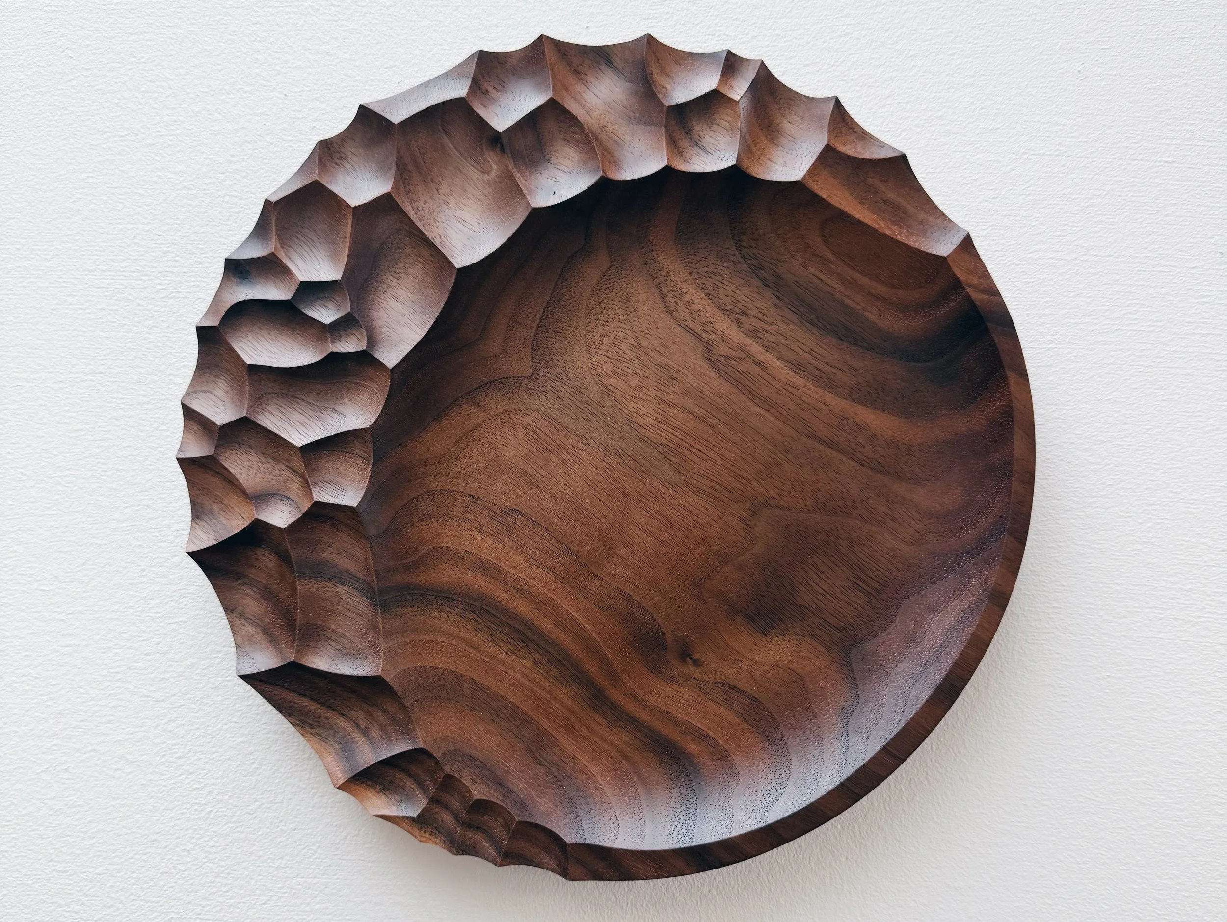 evolution_plate_walnut_wooden_tableware_luke_hope-design.jpg