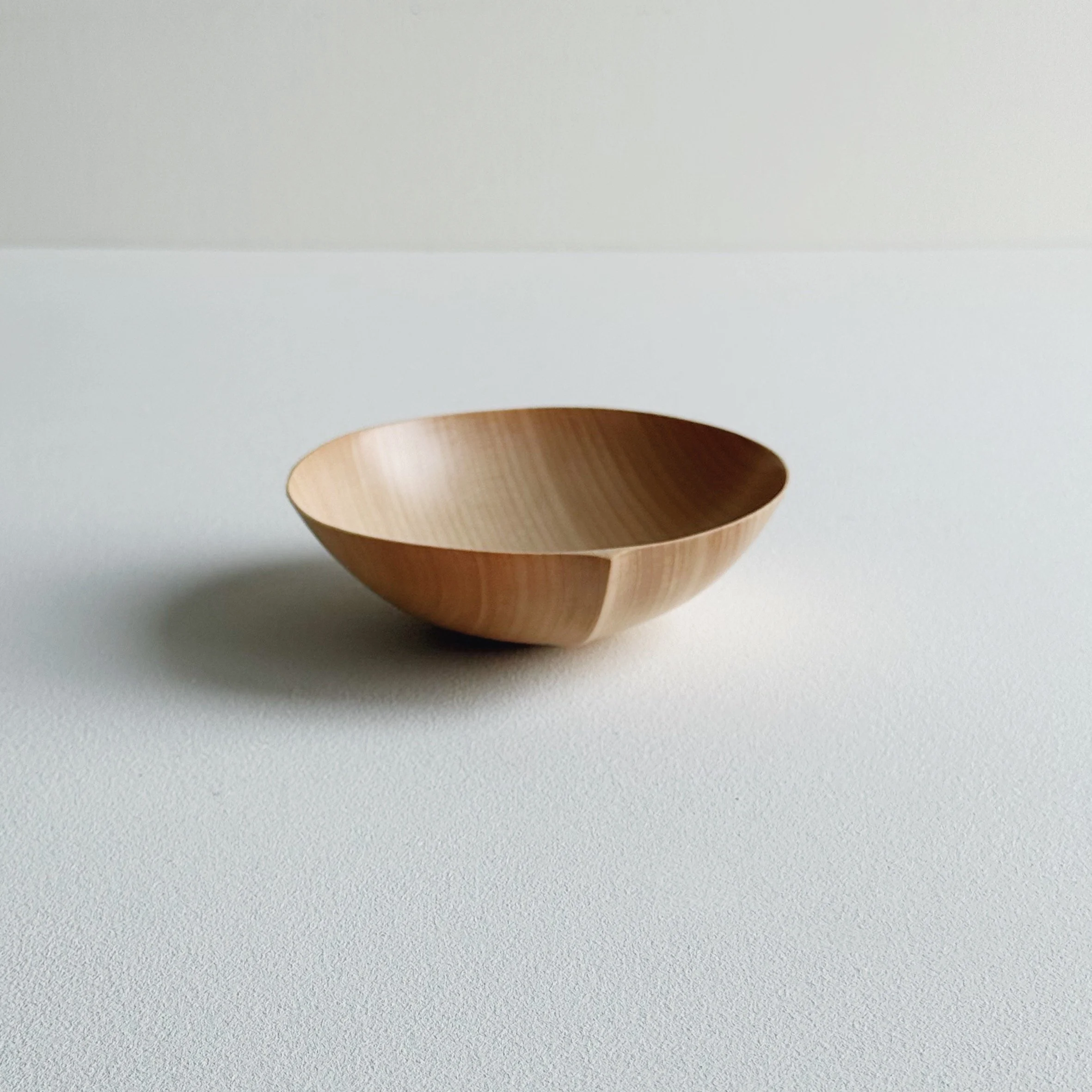 Palm bowl in dark sycamore