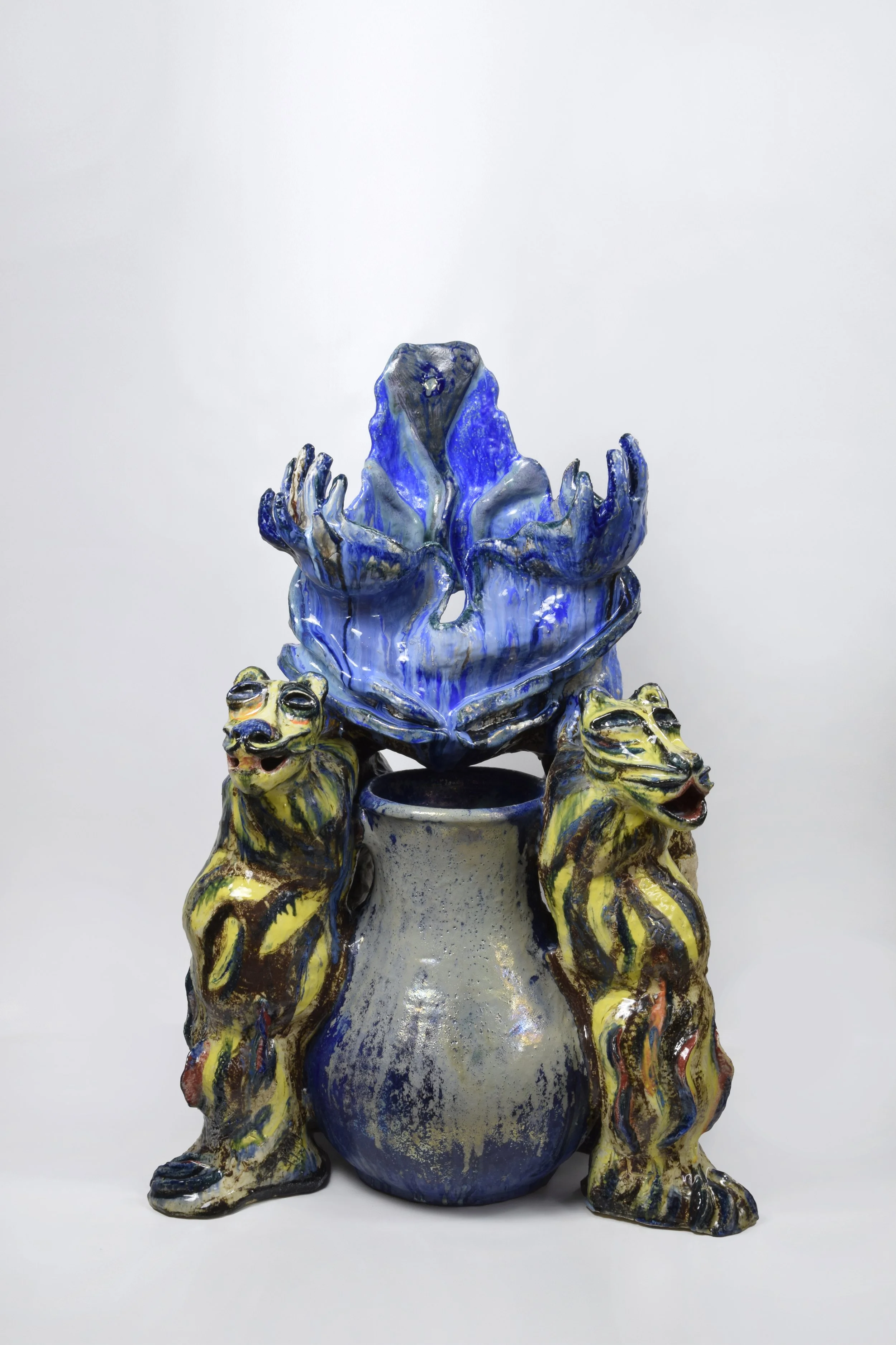 Catdragon_2026_110 x 76 x 44 cm_1.jpg