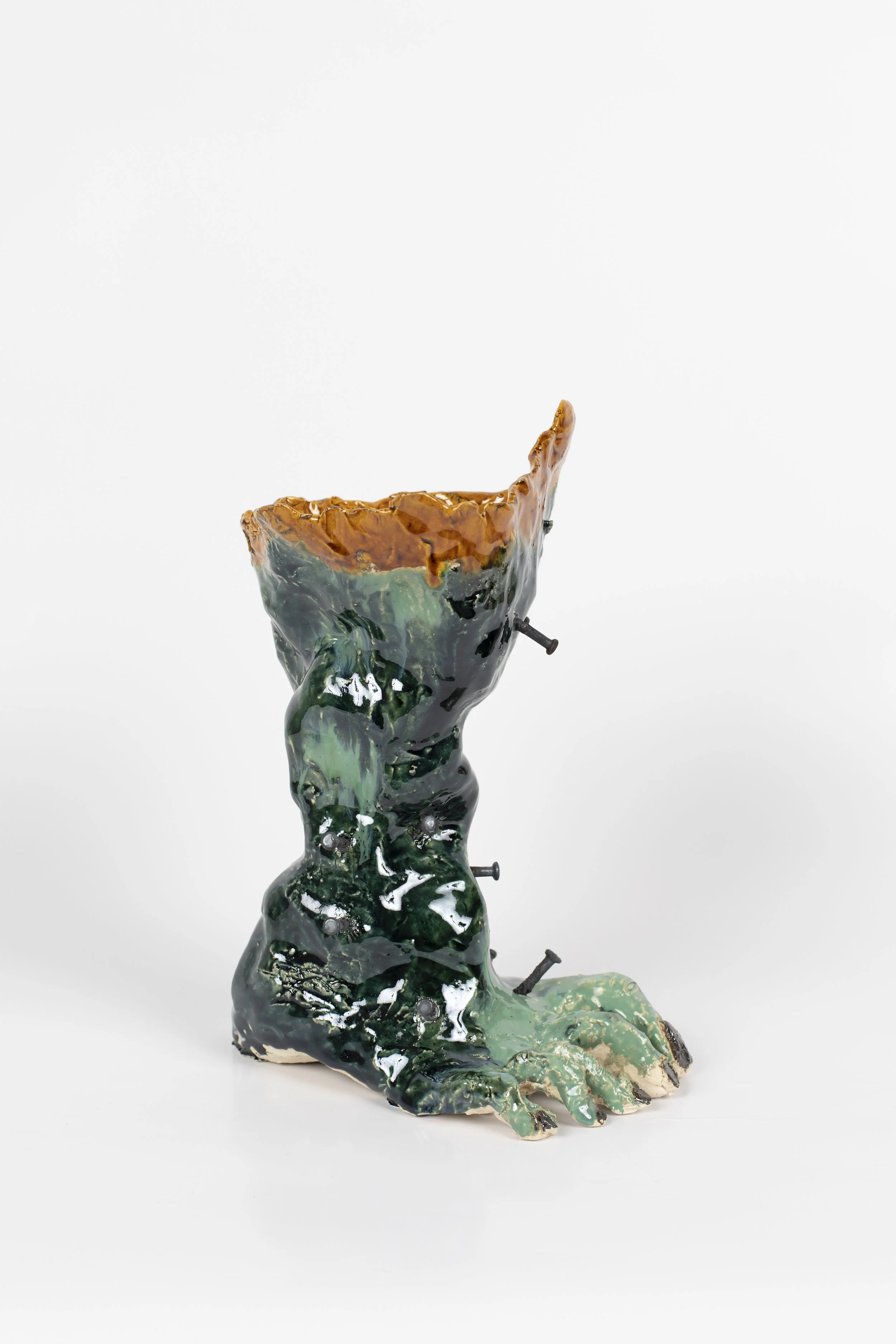 Charge Foot_2021_29 x 20 x 16 cm_2.jpg
