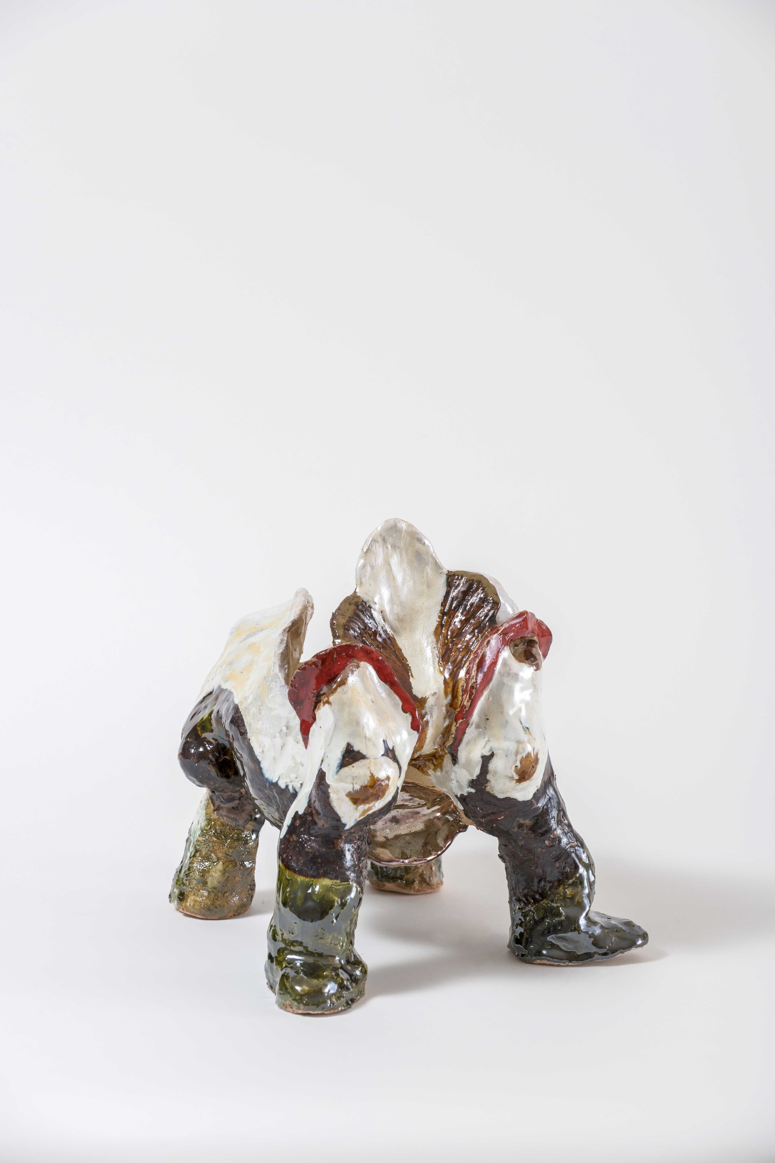 White Buffalo_2020_29 x 16.5 x 28 cm_1.jpg