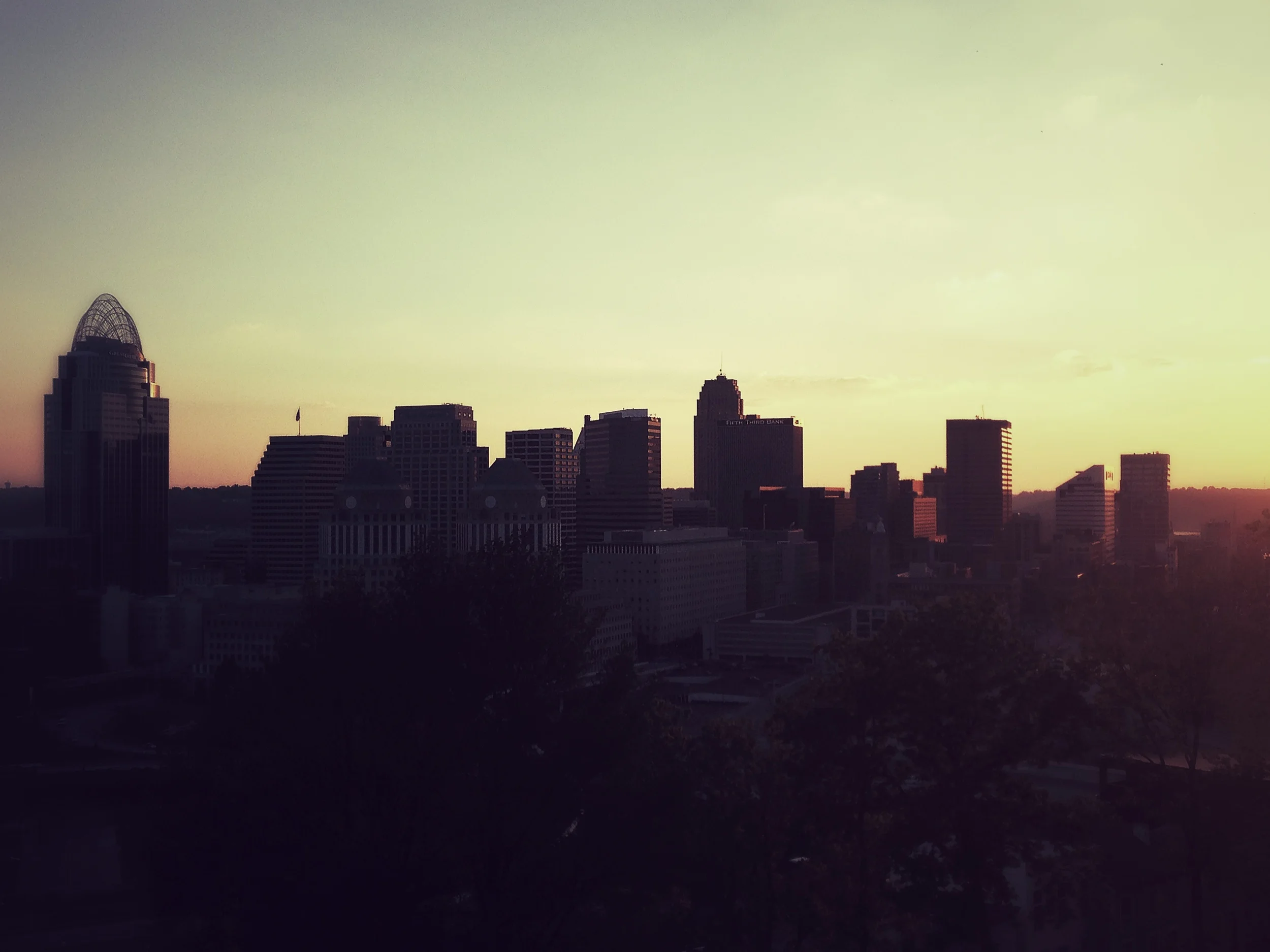 Cincy Silouhette 