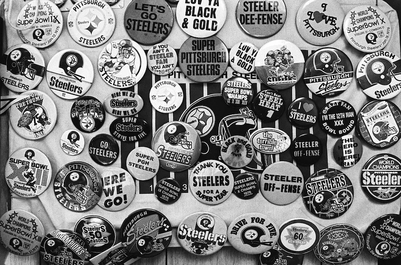      

 
  Bud’ button collection. Pittsburgh (Whitehall) 2004. [17930010]
 






















     