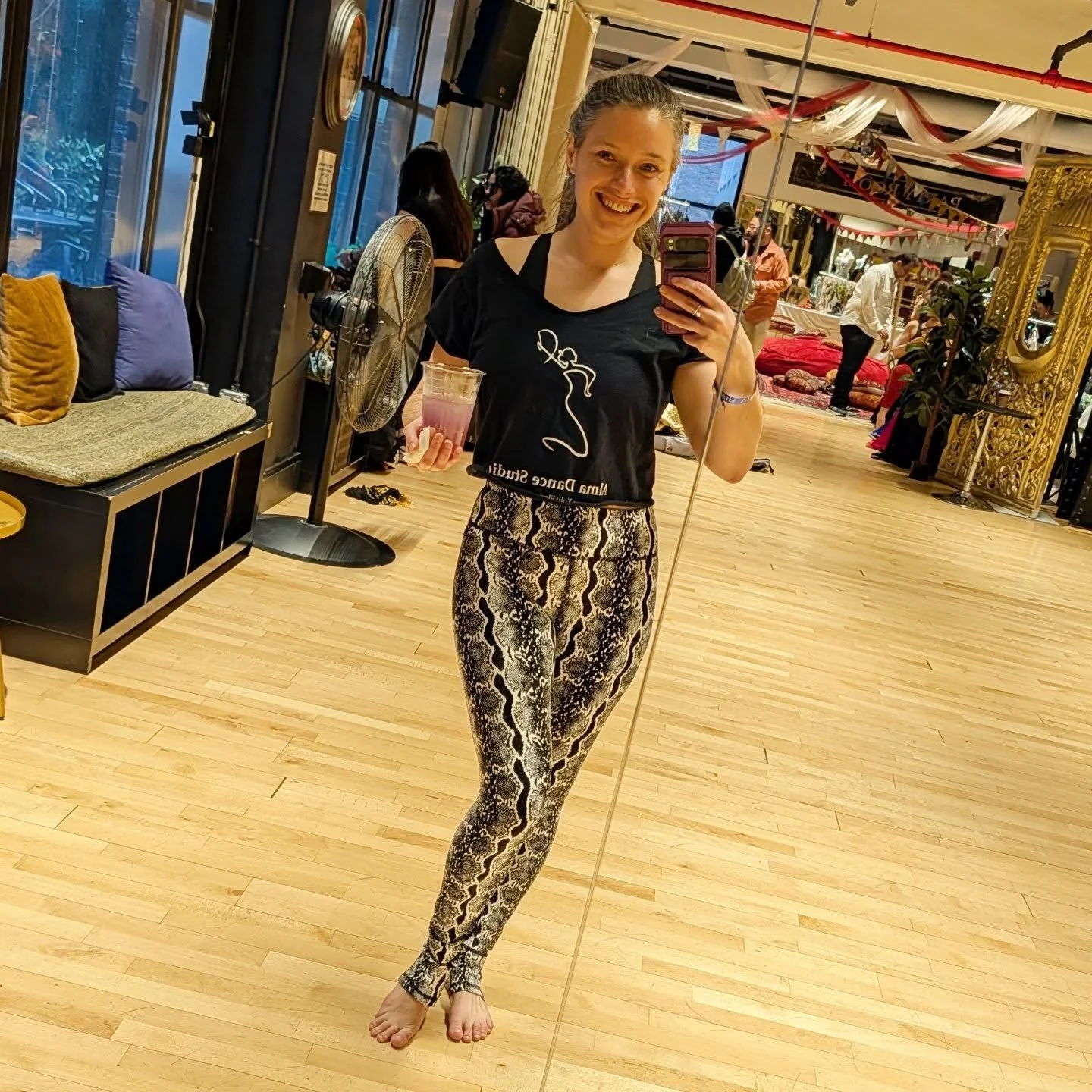 I'm beyond grateful for Yolit for welcoming me and my students to her studio! We are very excited to be a part of the Alma Dance Studio Student Showcase on June 14th.
🦋 Wednesday, April 8th we start that ten week session to learn Isis Wings &amp; Sh
