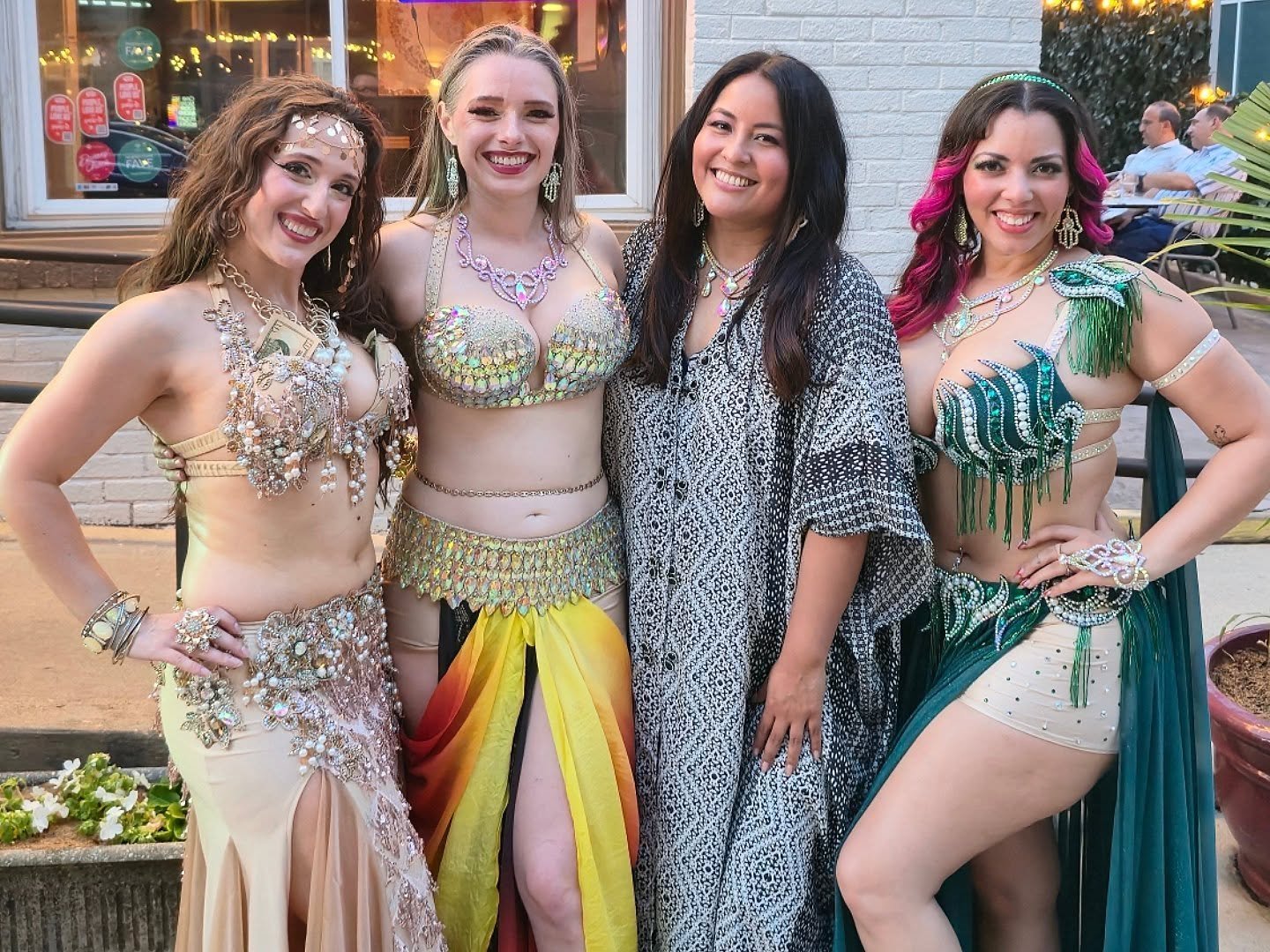 I had a very busy weekend full of dancing with friends!
Between my students performing and the A Hafla at Yayla Bistro I am so filled with love and gratitude.
It's because of Rachael, Ykita, Brittany, and Anastasia that I feel accomplished. Not only 