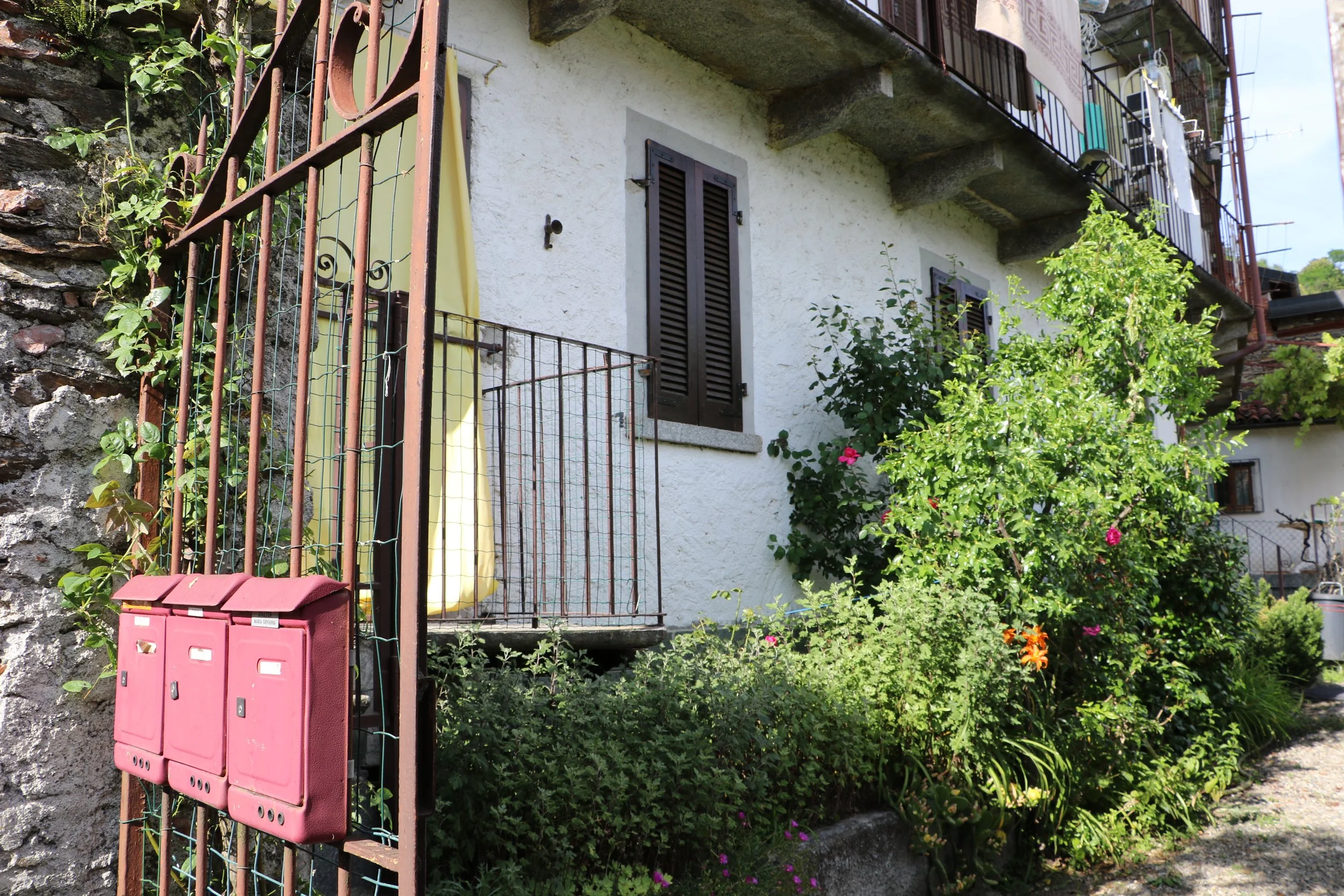….A0111 APPARTAMENTO IN ROMANTICA CASA DI PAESE CARGIAGO-GHIFFA-(VB) ..A0111 FLAT IN ROMANTIC VILLAGE HOUSE CARGIAGO-GHIFFA-(VB) ..A0111 WOHNUNG IN ROMANTISCHEM DORFHAUS CARGIAGO-GHIFFA(VB) ….