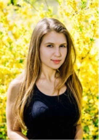 Alana Head Shot.png