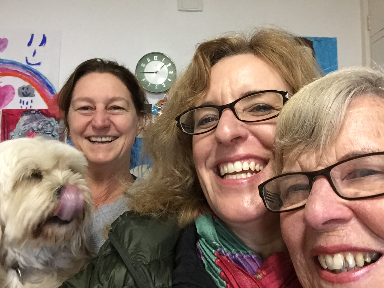 At Merewether with Jacqui and Charlie. Charlie is the one licking her nose. 